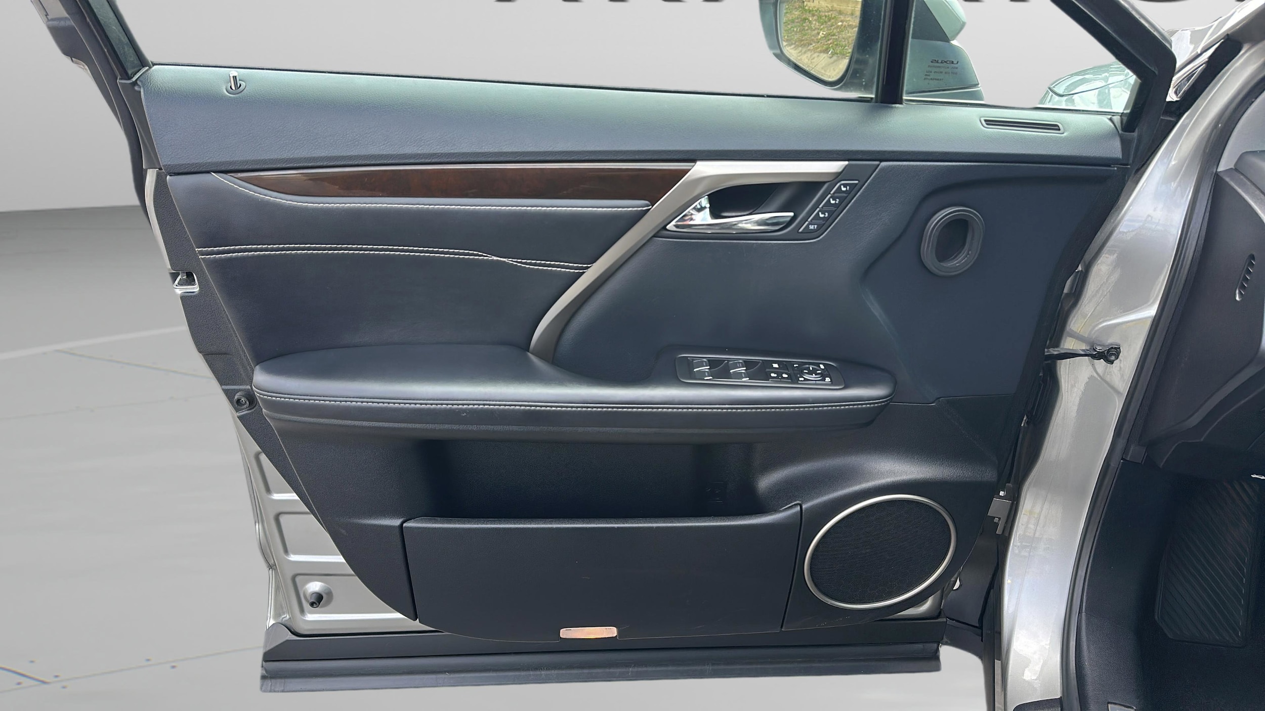 2019 Lexus RX Hybrid 450h - Photo 11