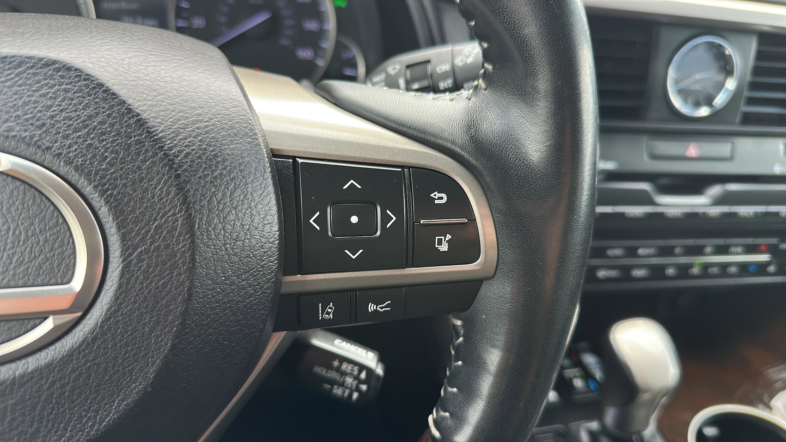 2019 Lexus RX Hybrid 450h - Photo 15