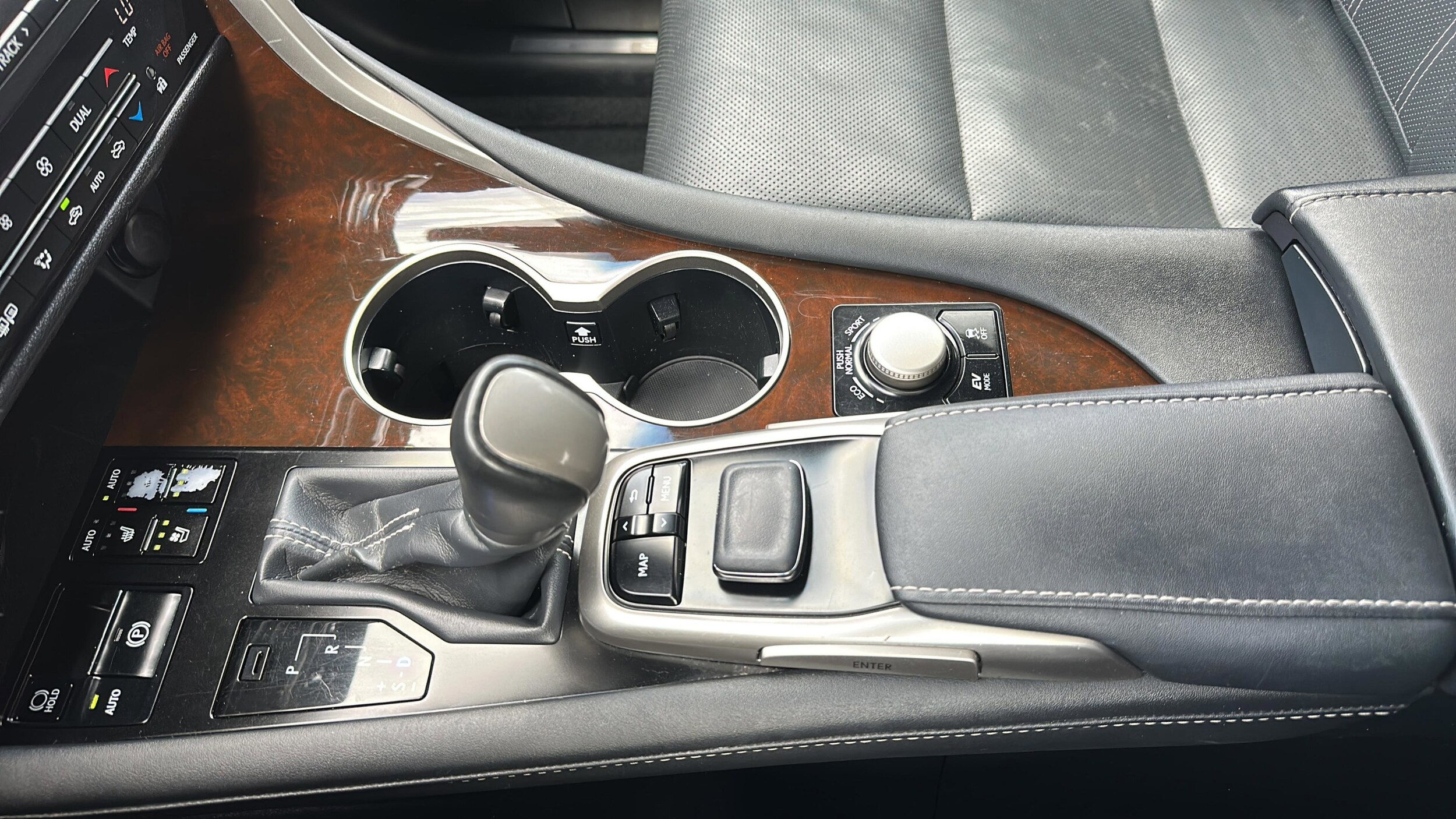 2019 Lexus RX Hybrid 450h - Photo 21