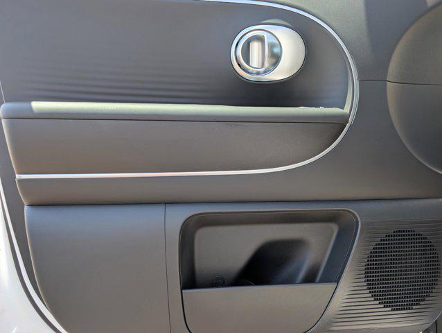 2026 Hyundai IONIQ 9 SE - Photo 12
