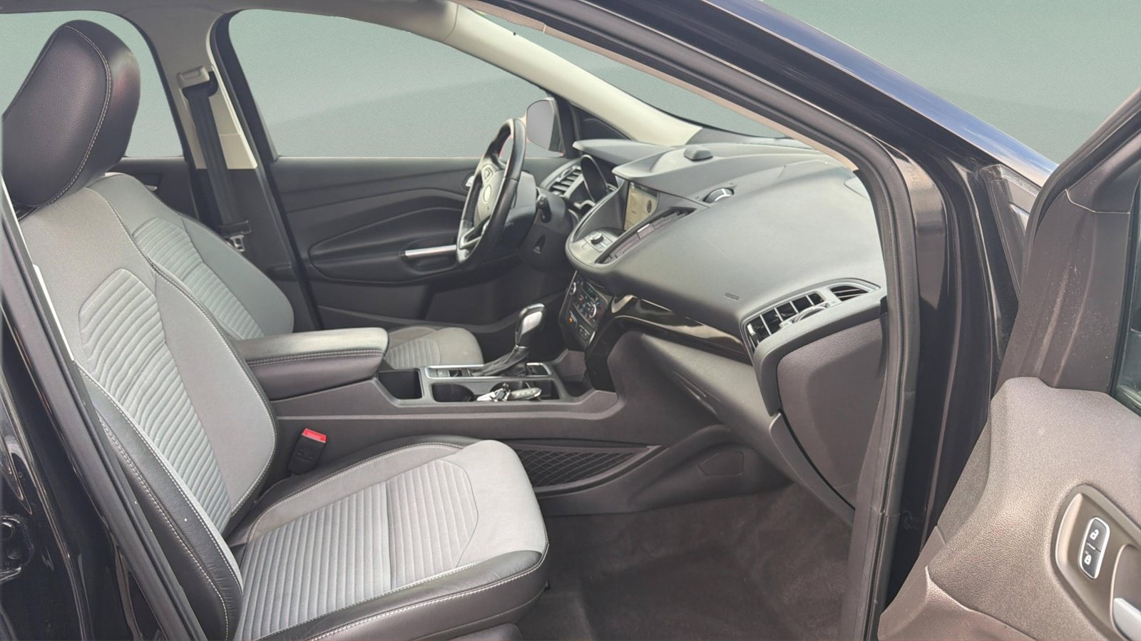2019 Ford Escape SE - Photo 27