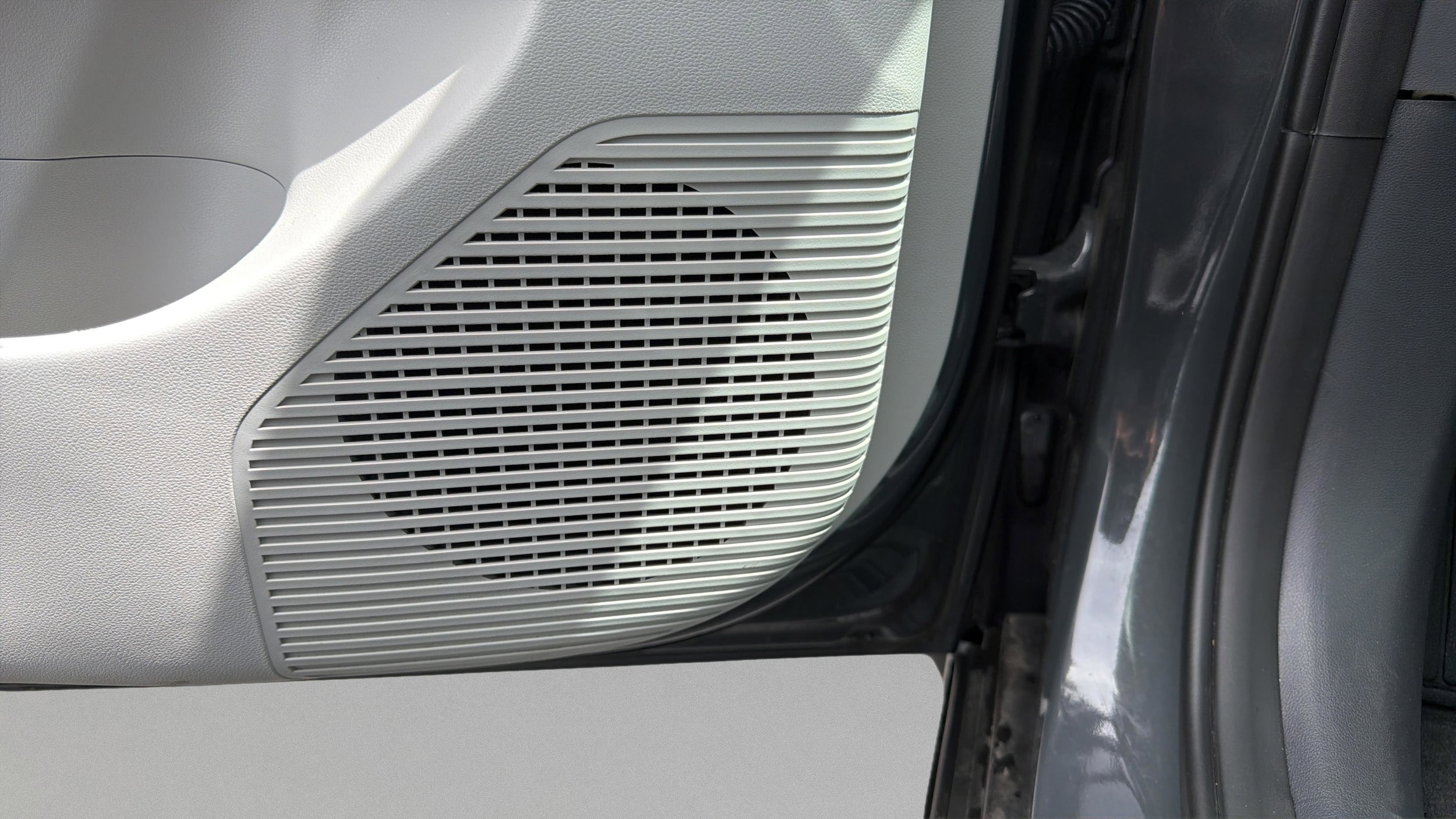 2025 Hyundai Kona SEL Convenience - Photo 20