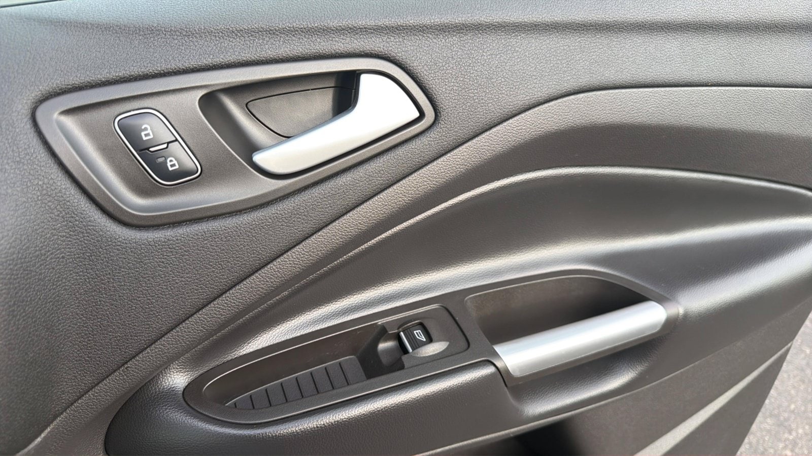 2019 Ford Escape SE - Photo 29