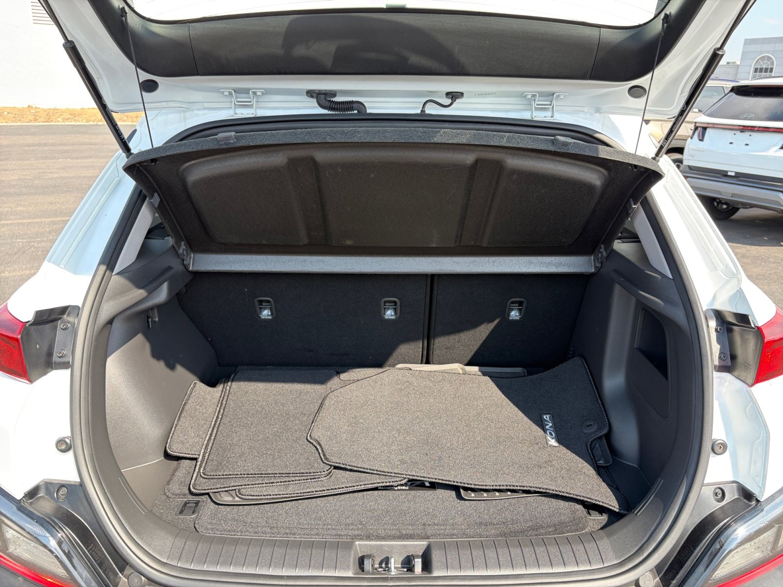 2023 Hyundai Kona SE - Photo 29