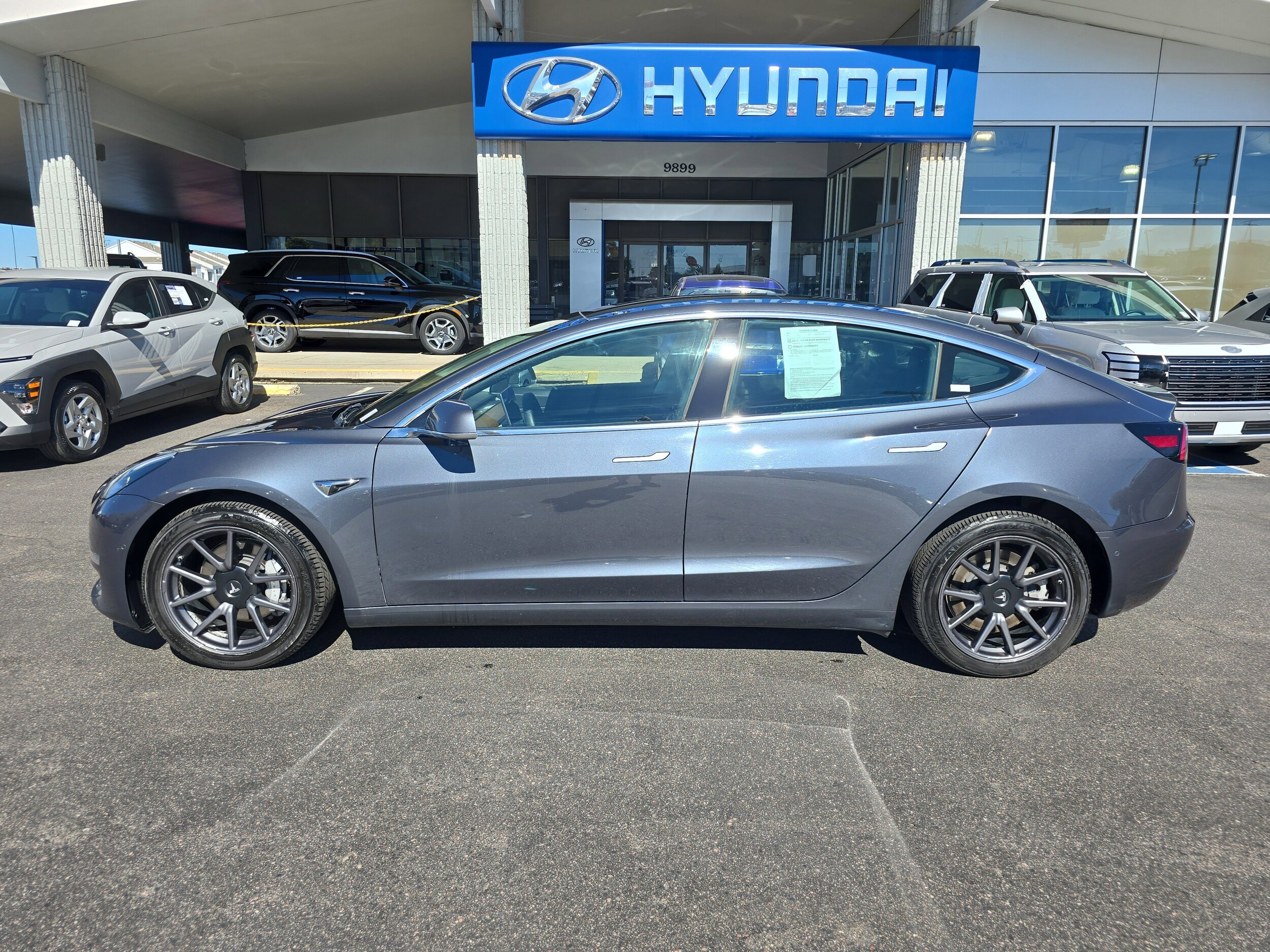 2019 Tesla Model 3 Long Range photo 2
