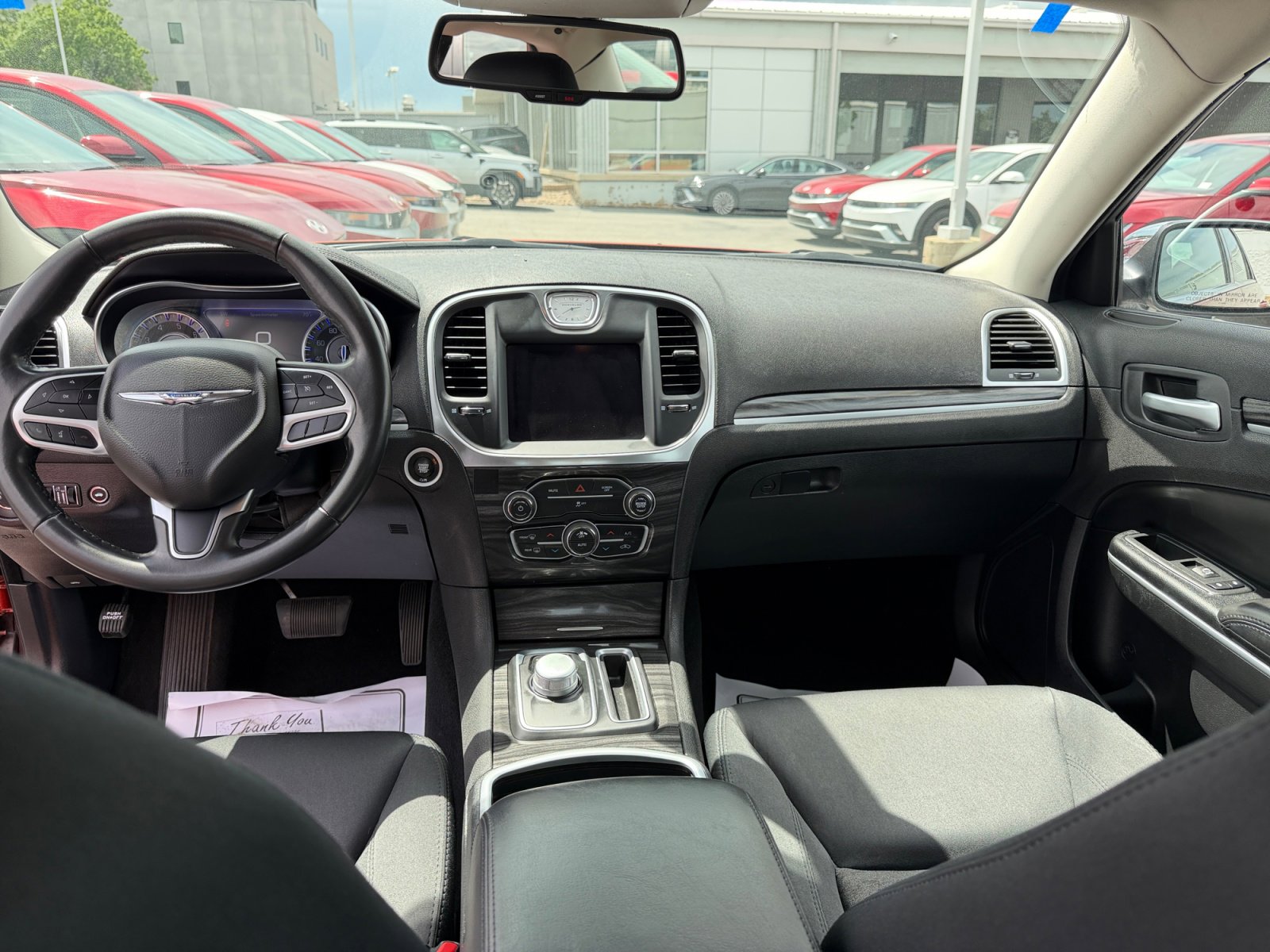 2020 Chrysler 300 Touring - Photo 20