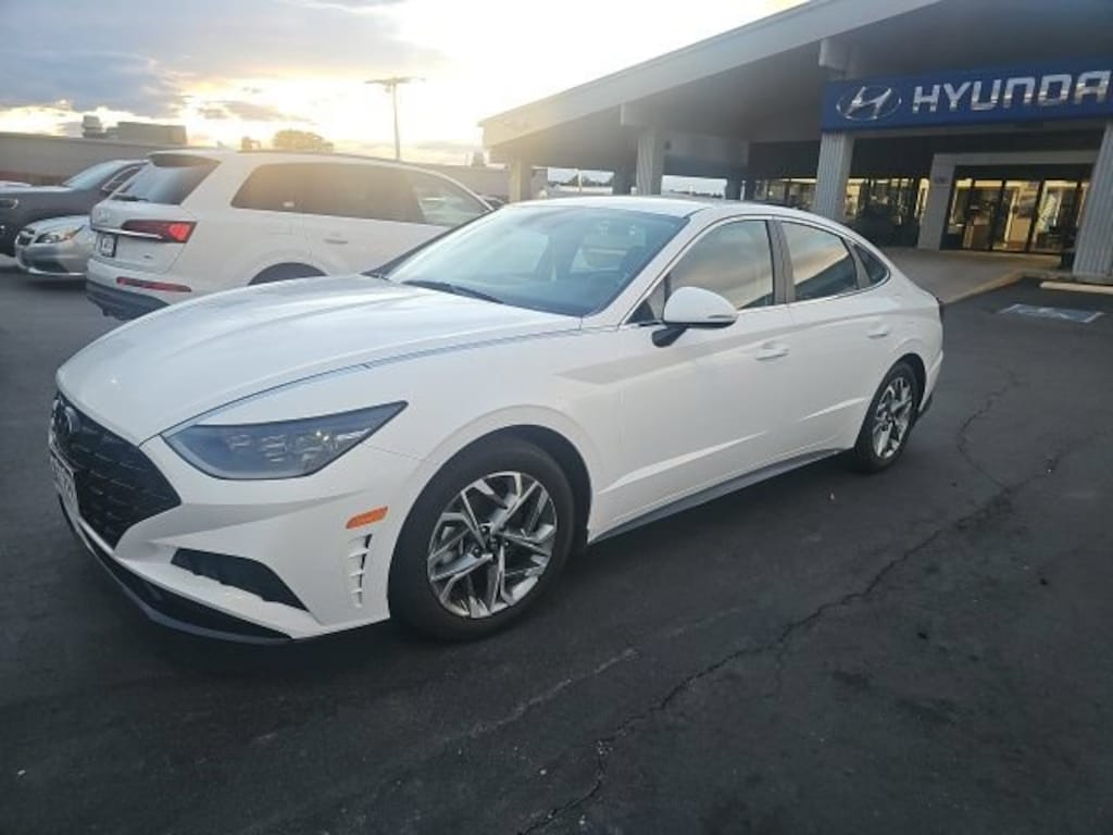 Used 2023 Hyundai Sonata SEL Sedan
