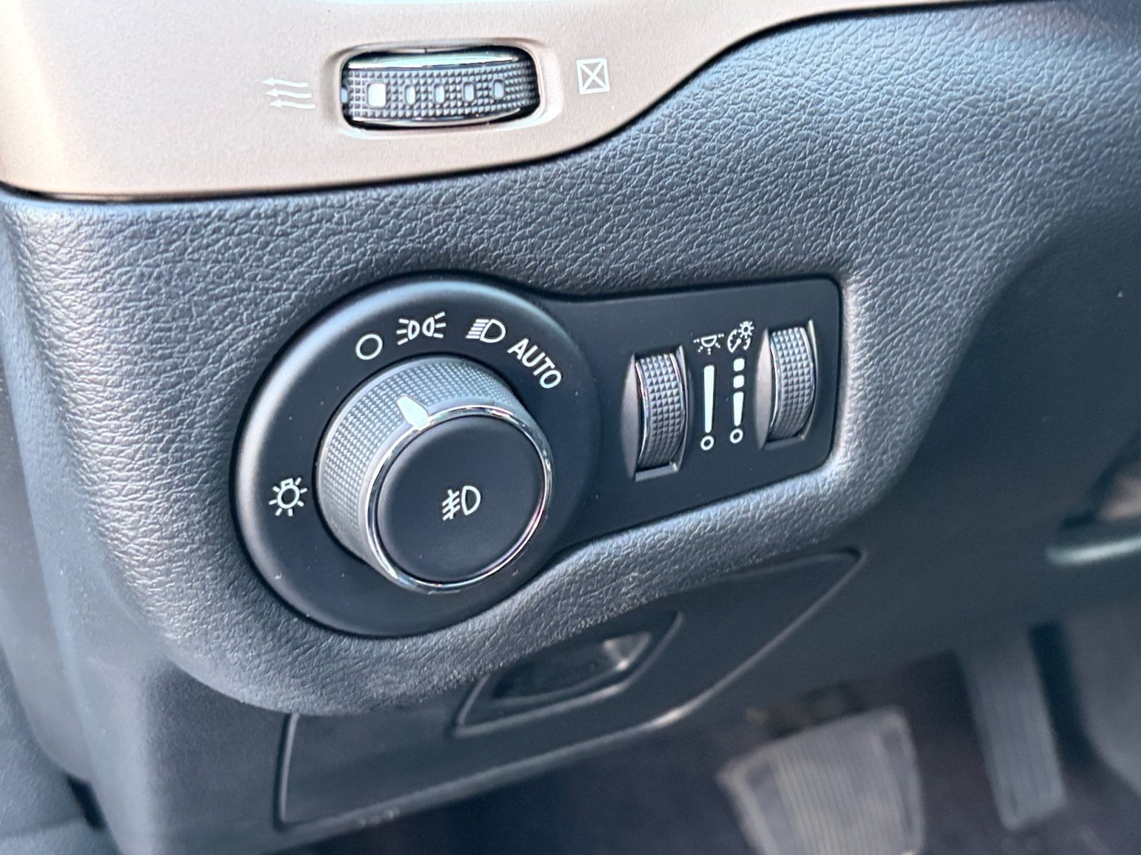 2017 Jeep Cherokee Limited - Photo 17