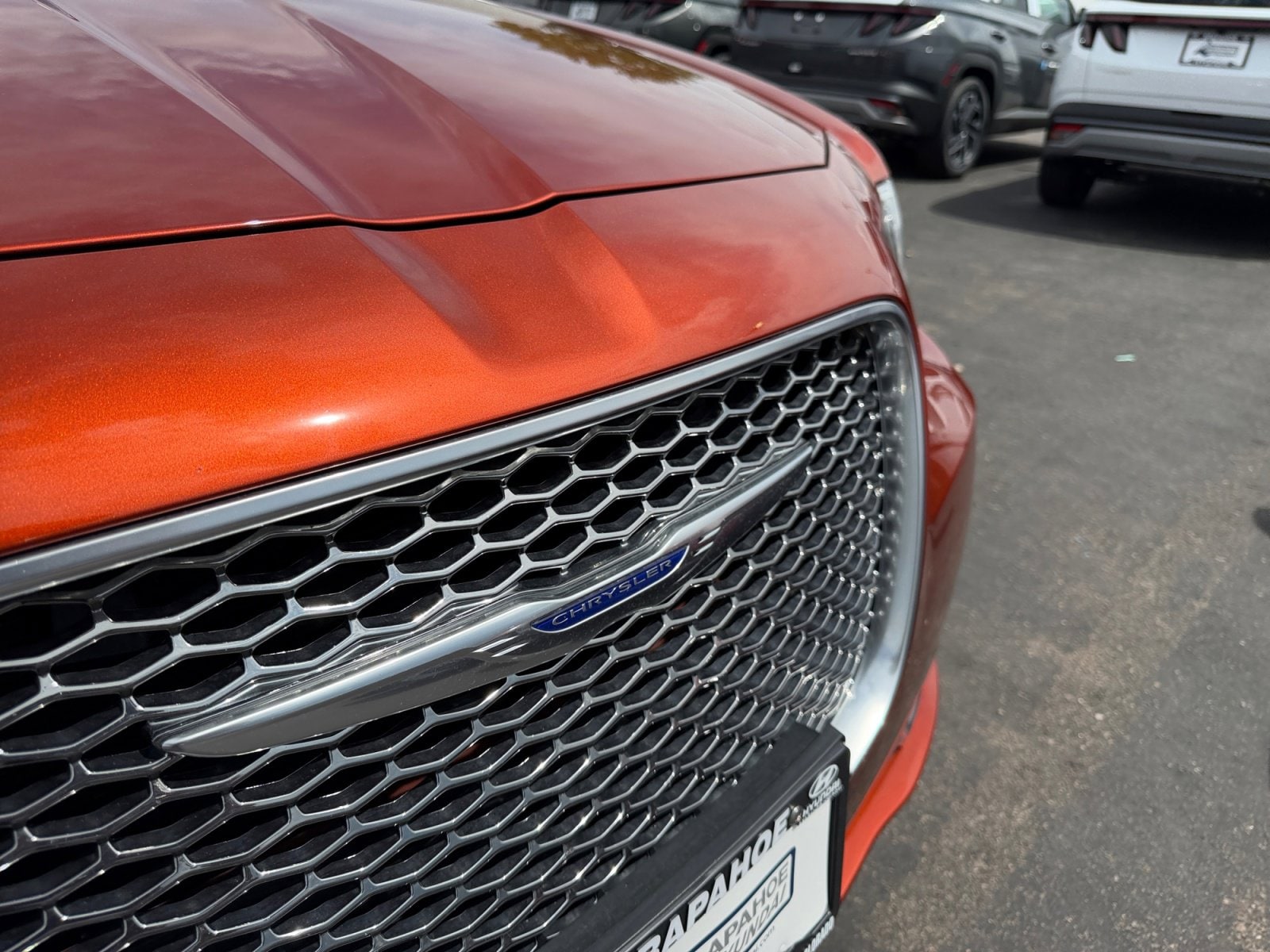 2020 Chrysler 300 Touring - Photo 23