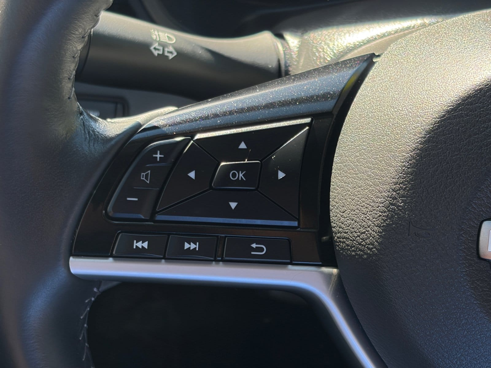 2023 Nissan Altima SV - Photo 18