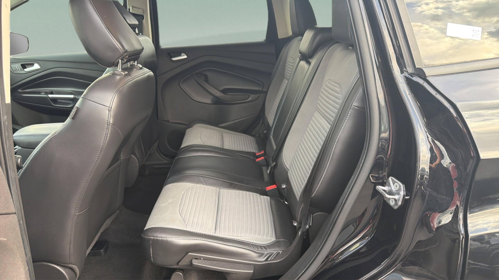 2019 Ford Escape SE - Photo 23