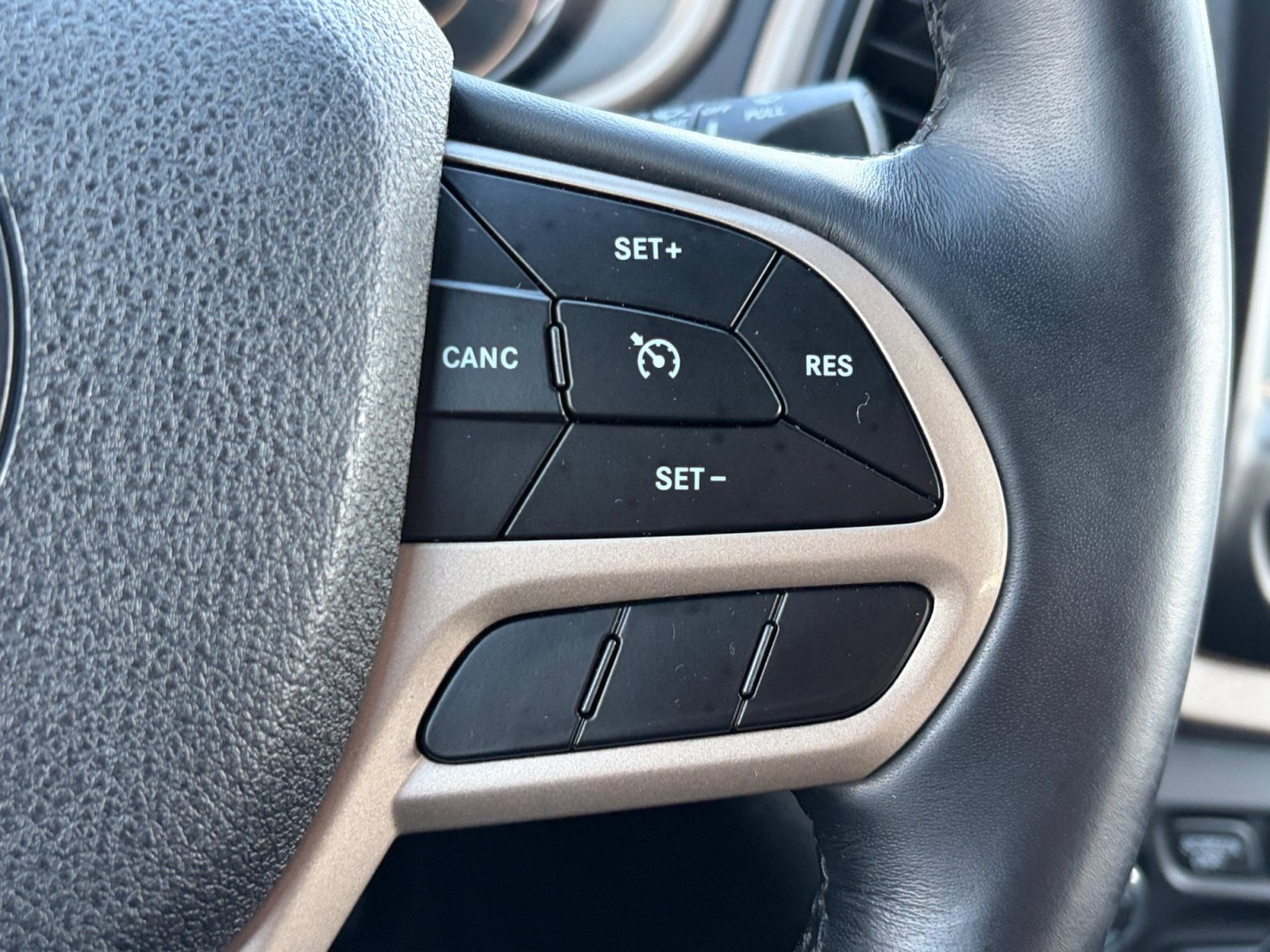 2017 Jeep Cherokee Limited - Photo 19