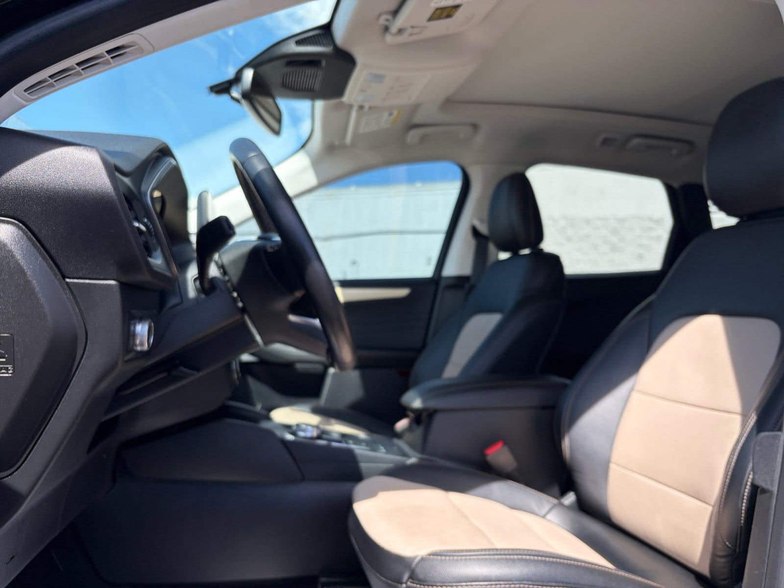 2022 Ford Escape Titanium - Photo 12