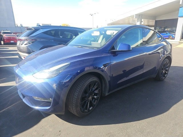 2023 Tesla Model Y Long Range's photo