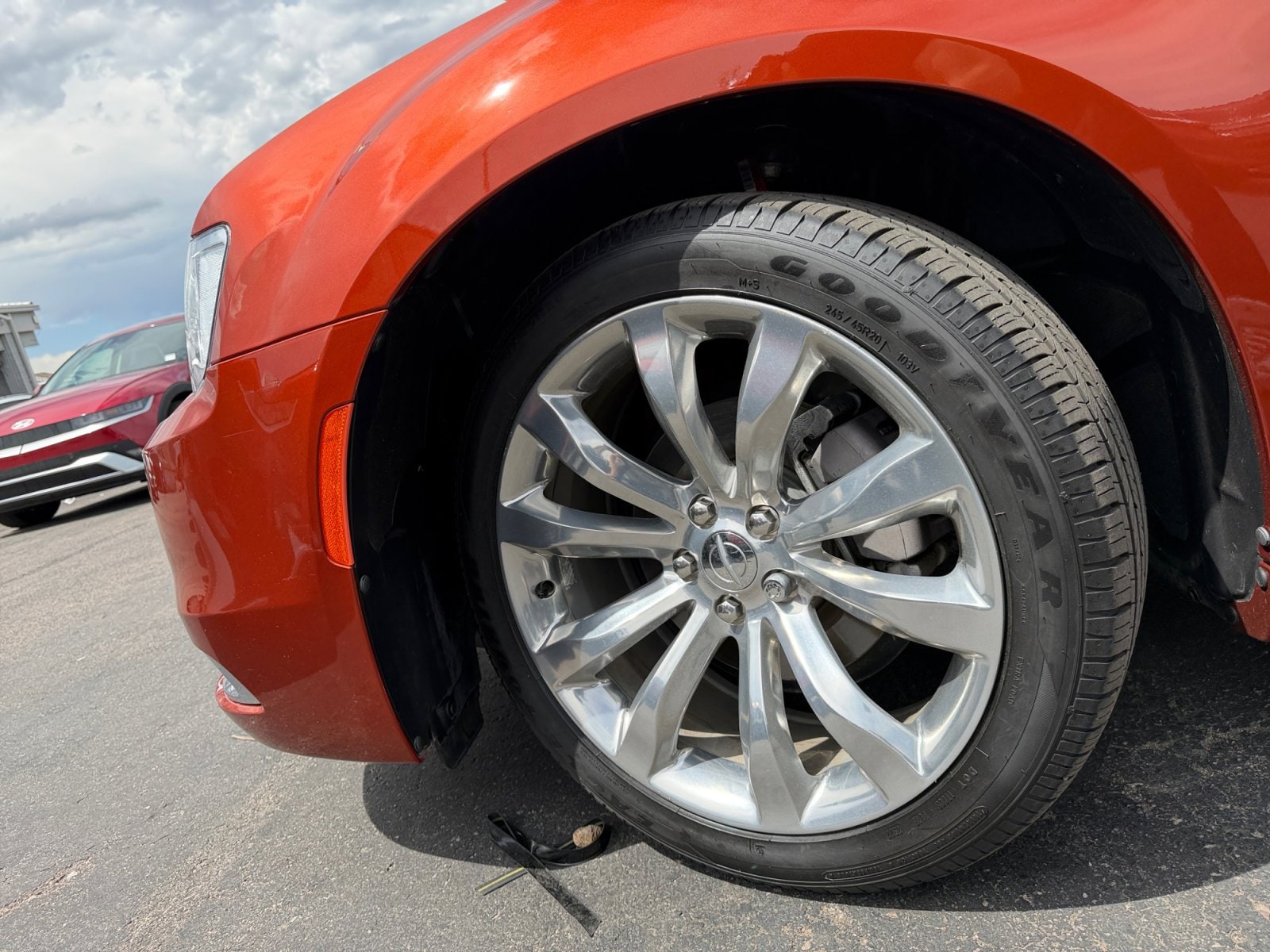 2020 Chrysler 300 Touring - Photo 26