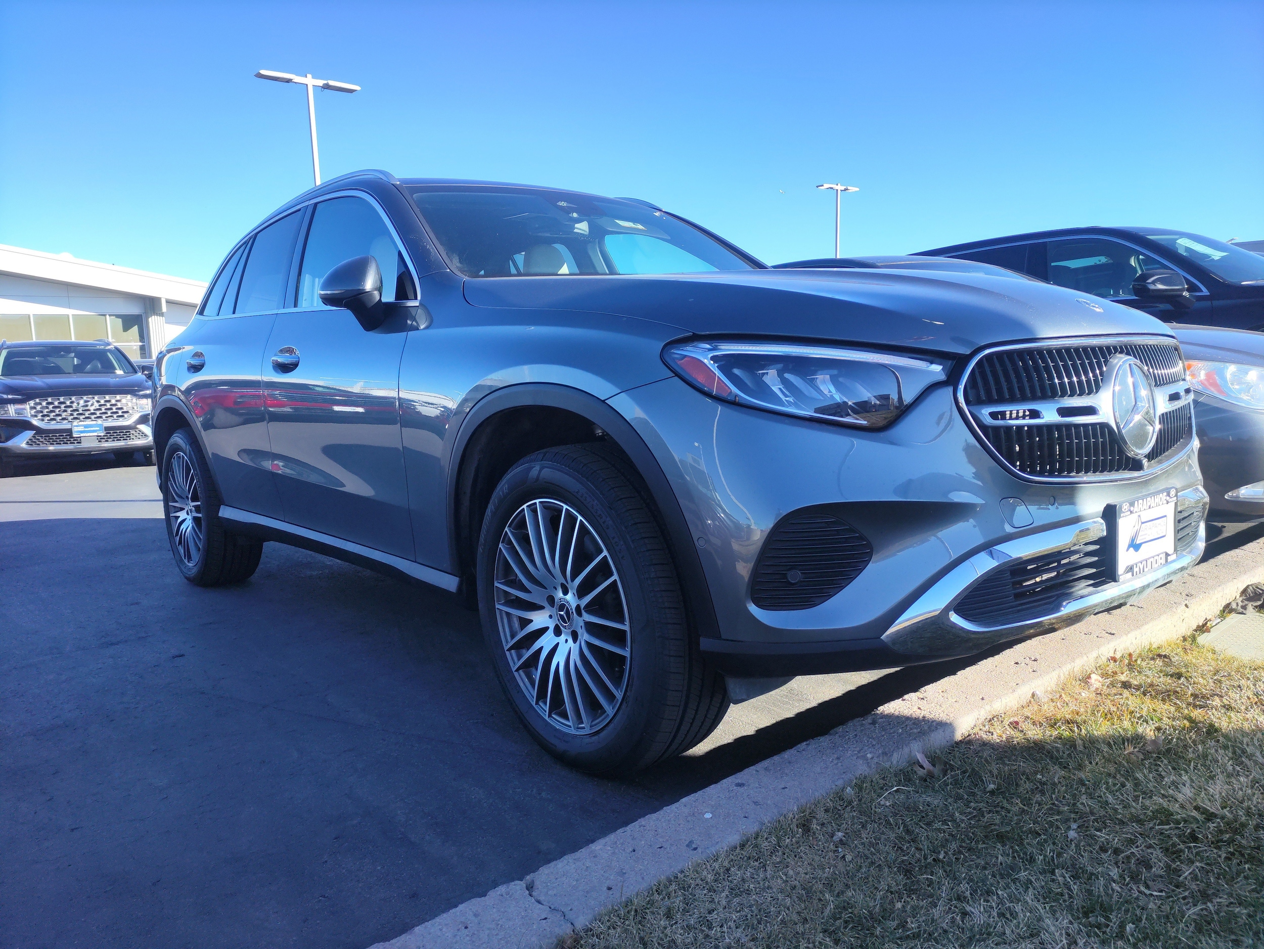 2023 Mercedes-Benz GLC GLC 300's photo