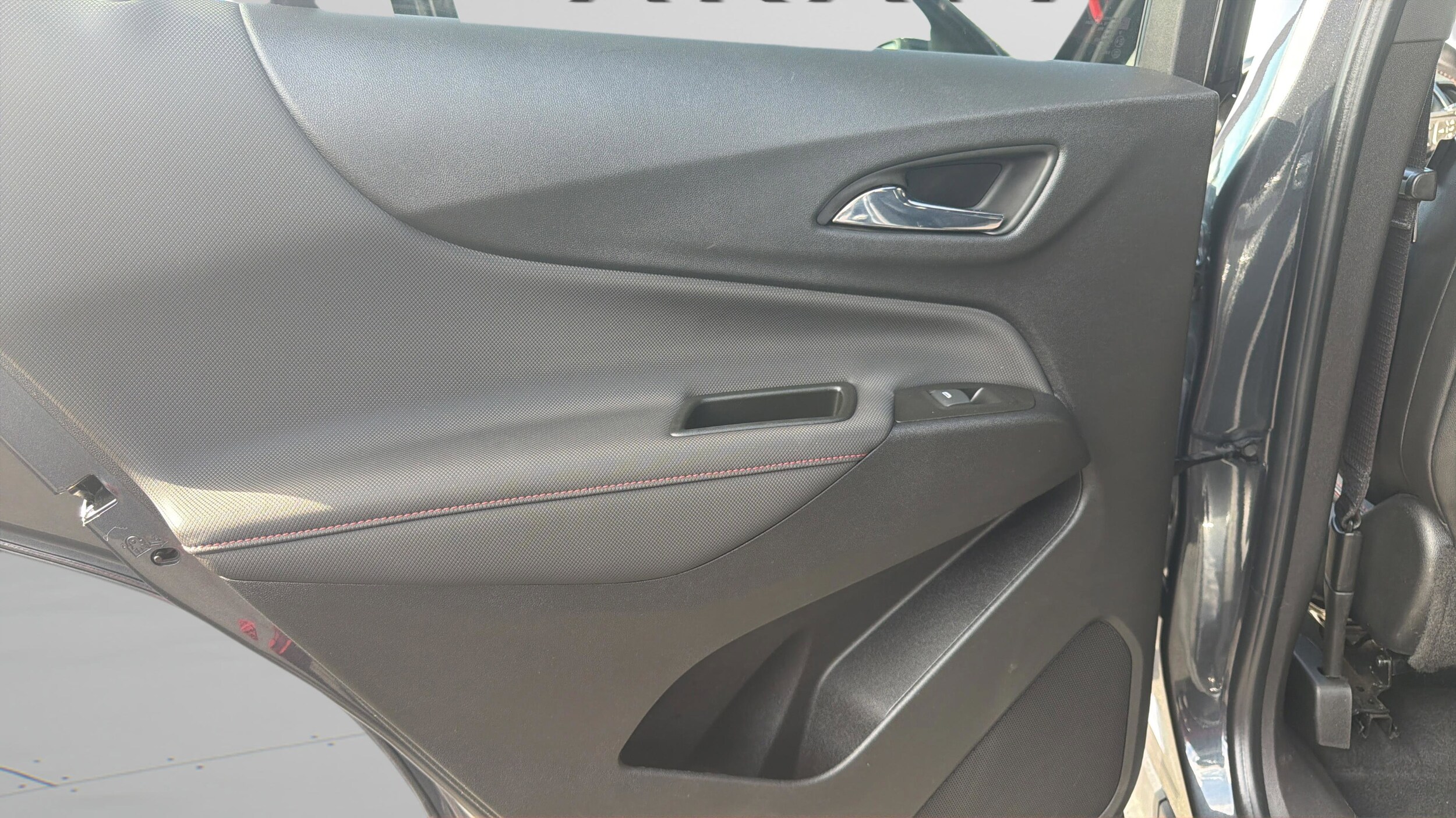 2022 Chevrolet Equinox RS - Photo 16
