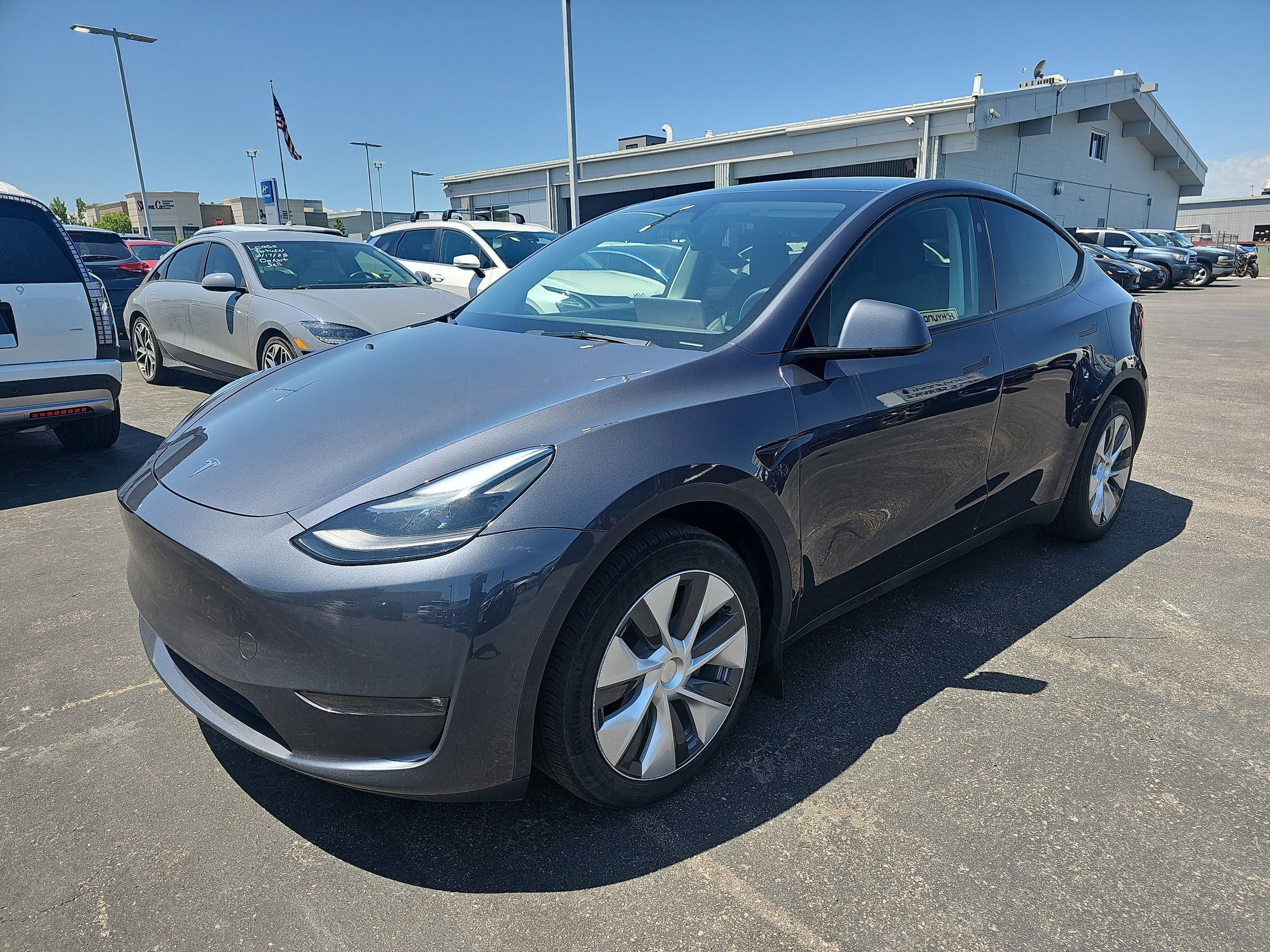 Used 2023 Tesla Model Y Long Range with VIN 7SAYGDEE8PF935484 for sale in Centennial, CO