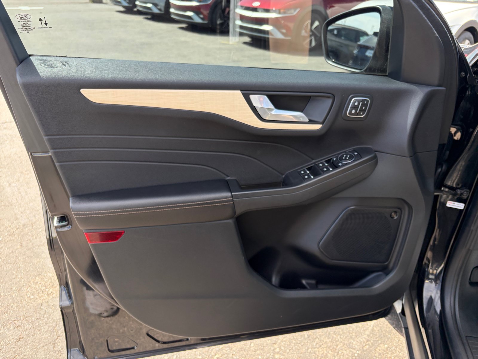 2022 Ford Escape Titanium - Photo 14