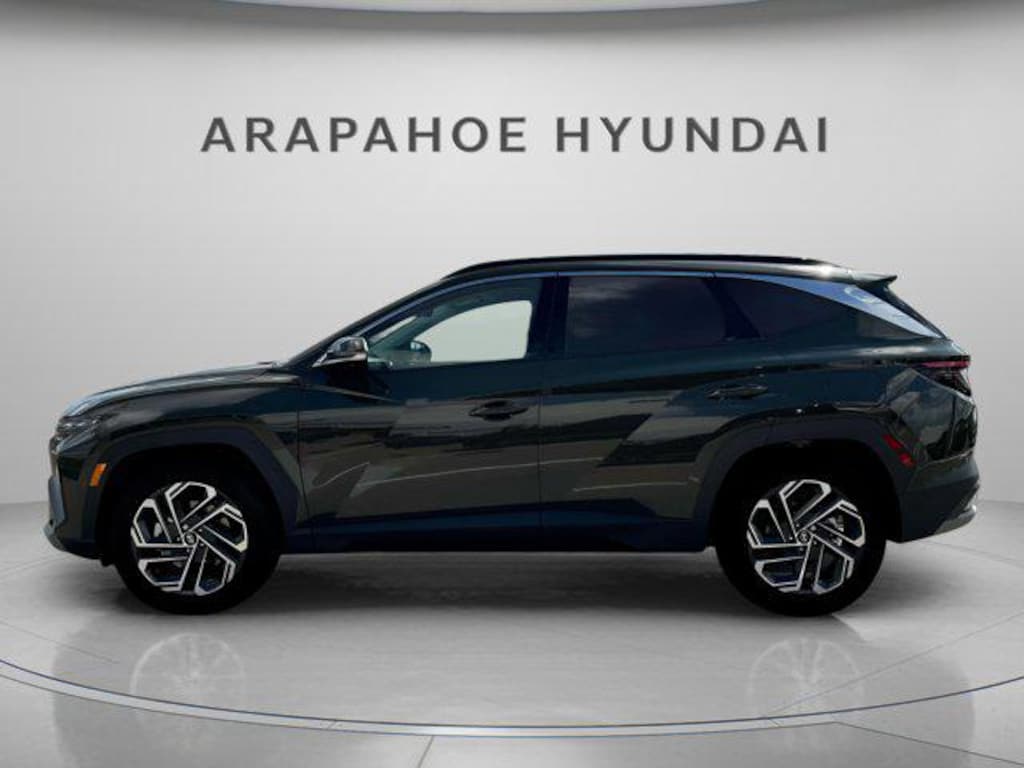 New 2025 Hyundai Tucson Limited AWD SUV
