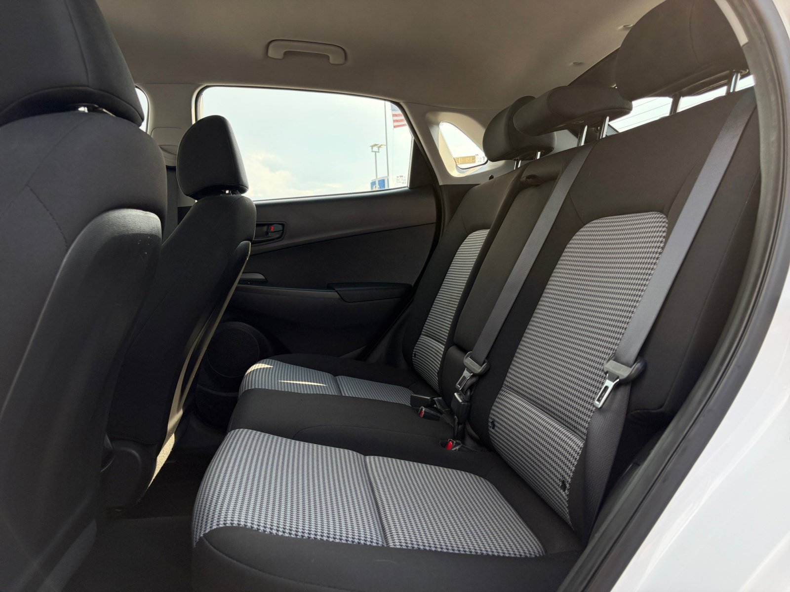 2023 Hyundai Kona SE - Photo 28