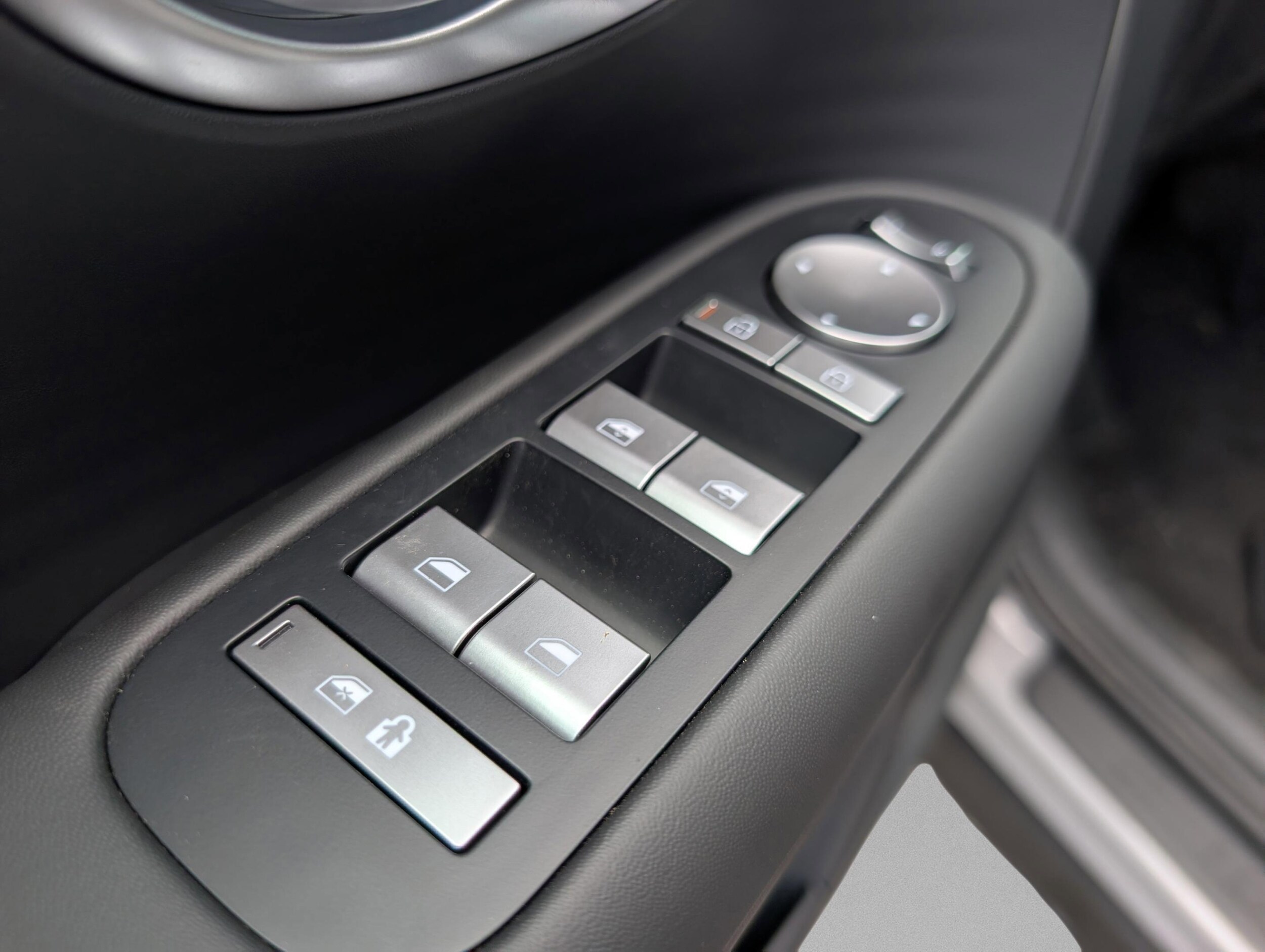 2026 Hyundai IONIQ 9 SE - Photo 14