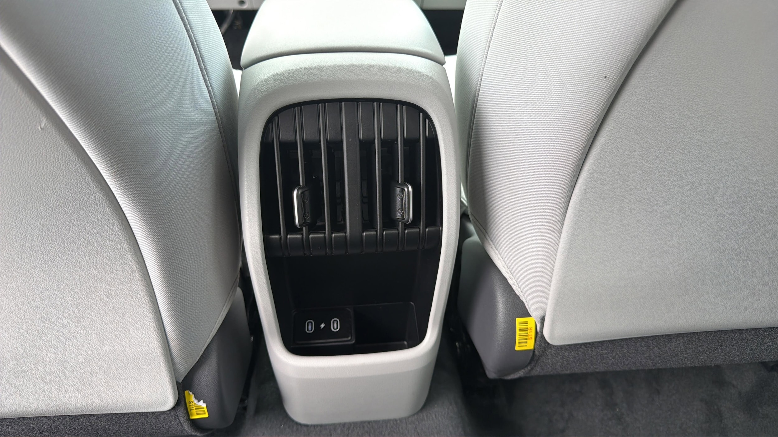 2025 Hyundai Kona SEL Convenience - Photo 19