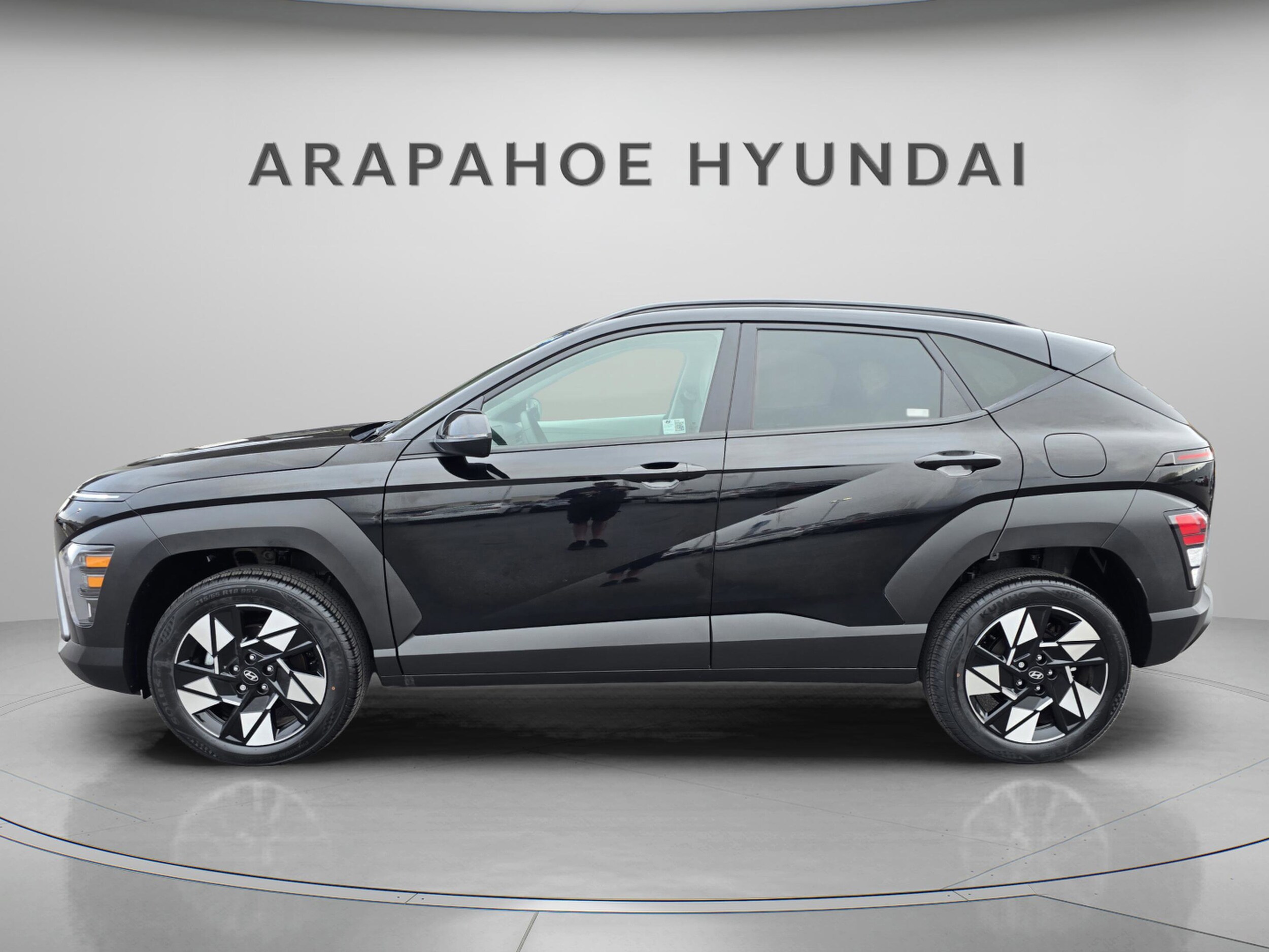 2025 Hyundai Kona SEL photo 2