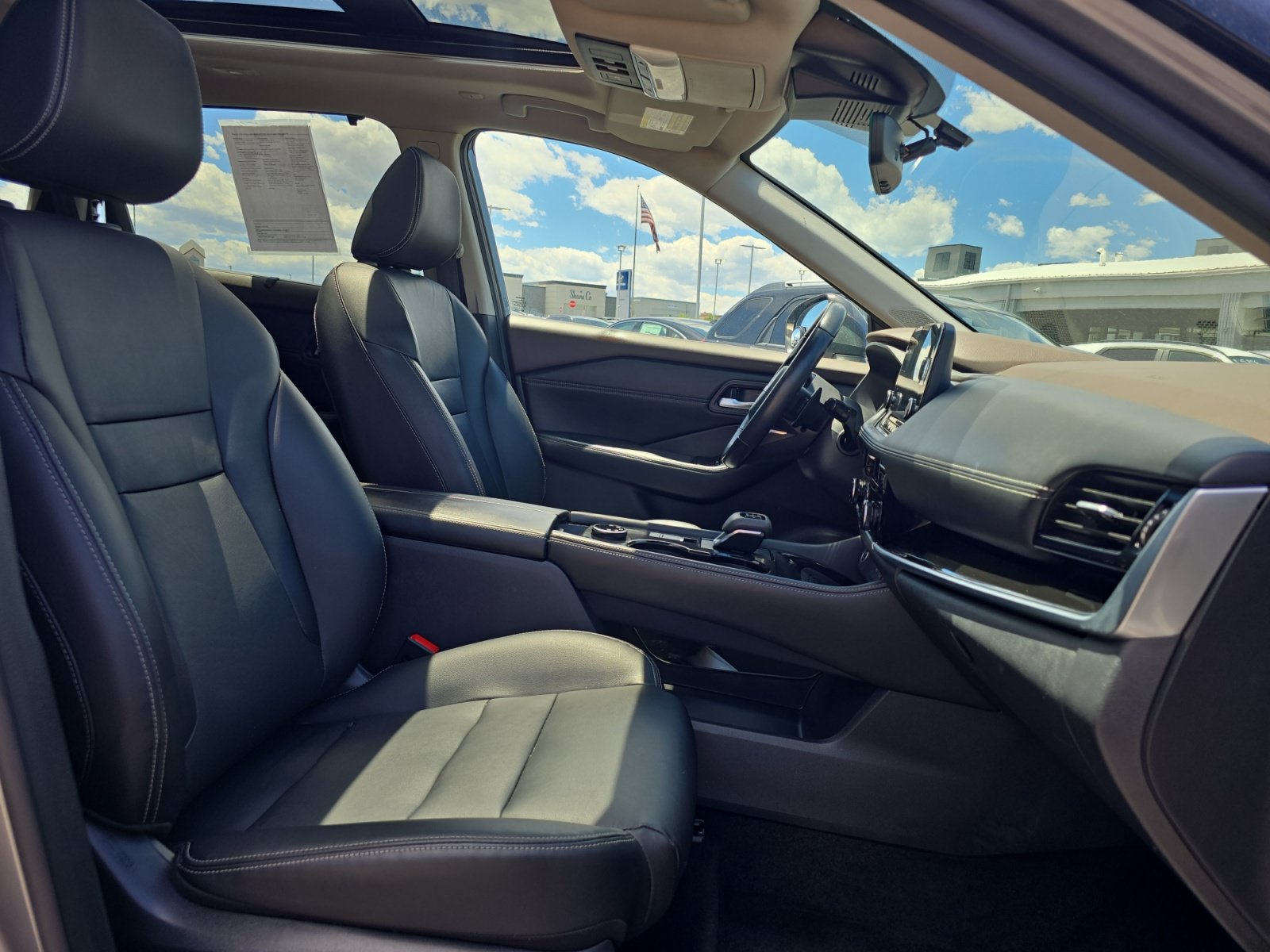 2022 Nissan Rogue SL - Photo 30