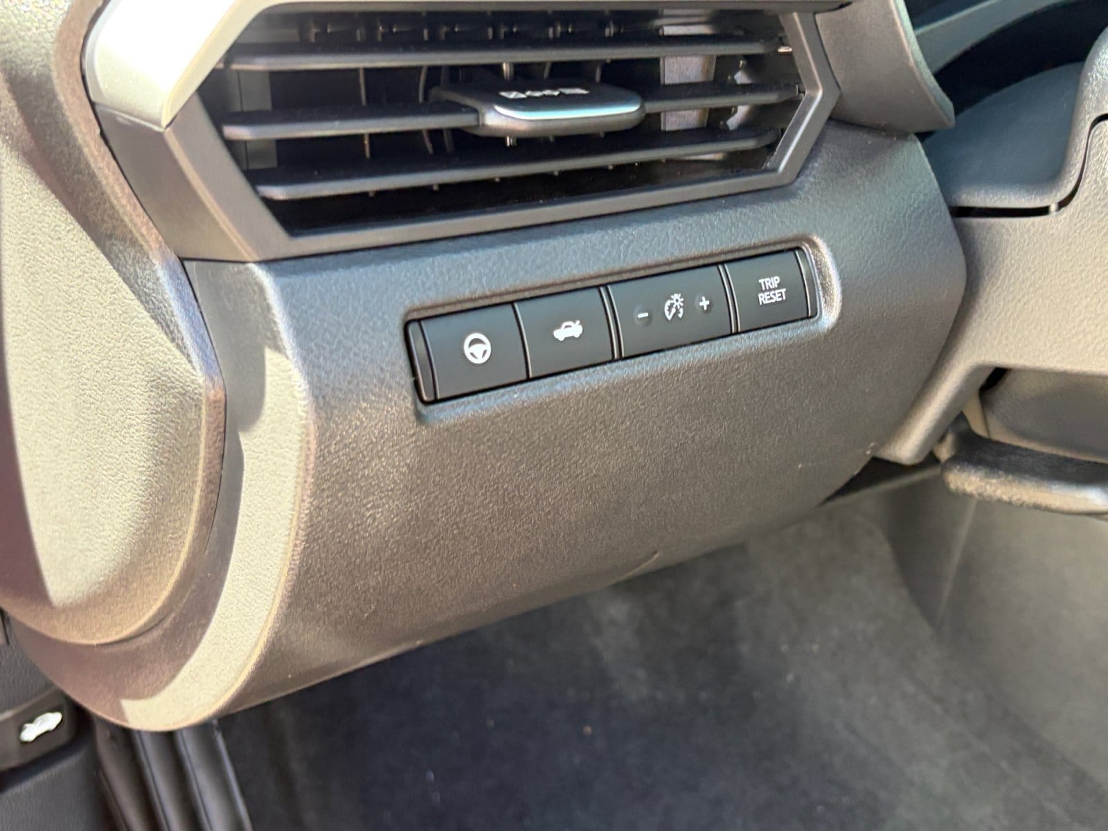 2023 Nissan Altima SV - Photo 17