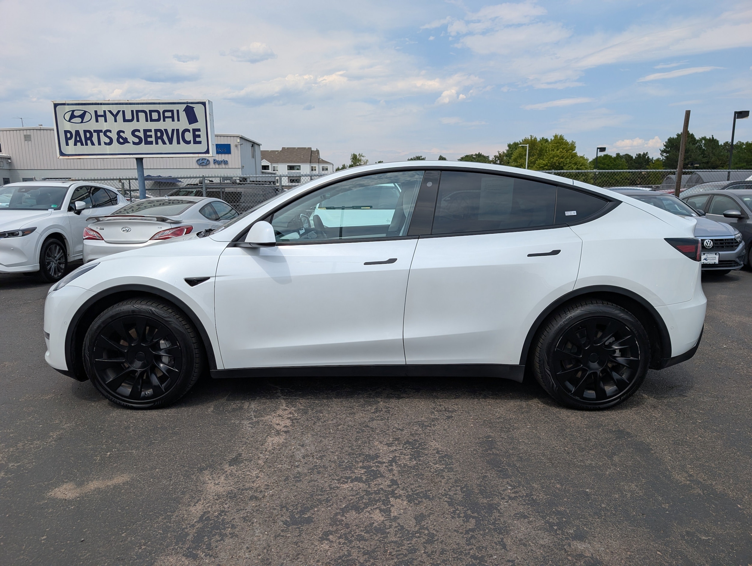Used 2021 Tesla Model Y Long Range with VIN 5YJYGDEE7MF283563 for sale in Centennial, CO