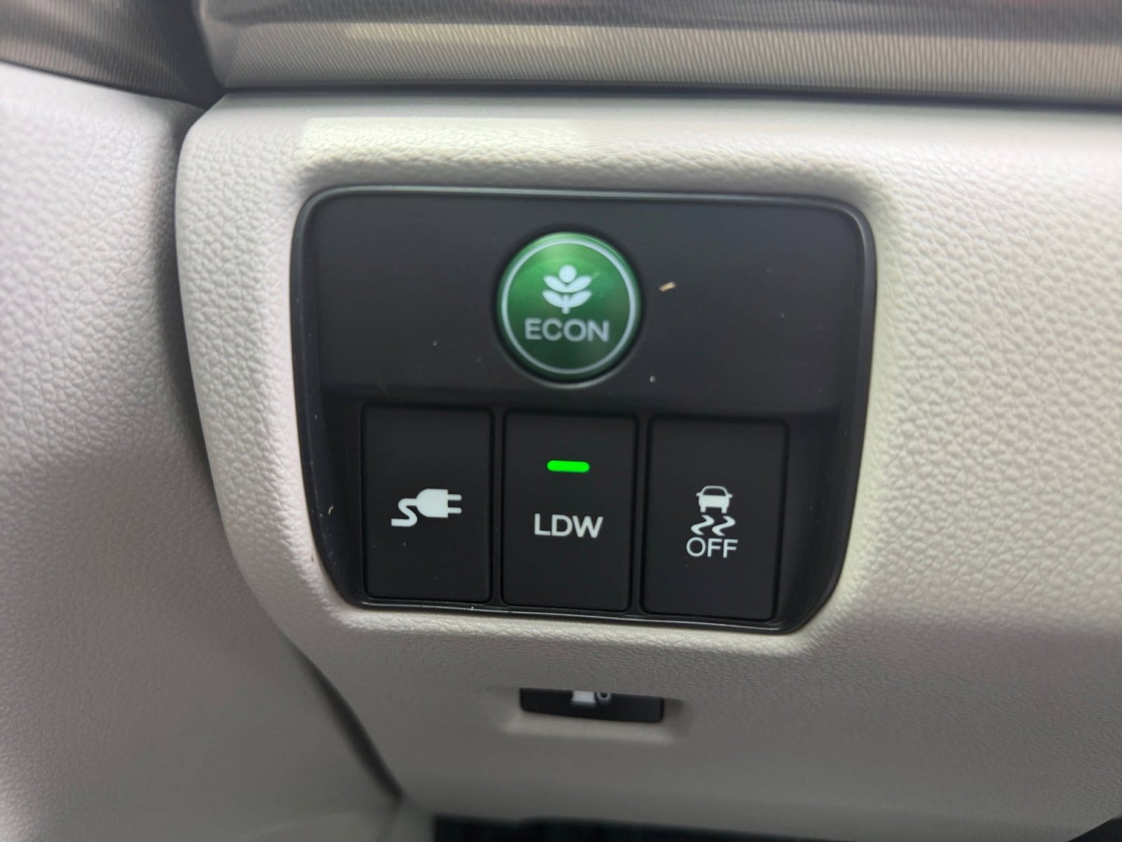 2014 Honda Accord Plug-In - Photo 33