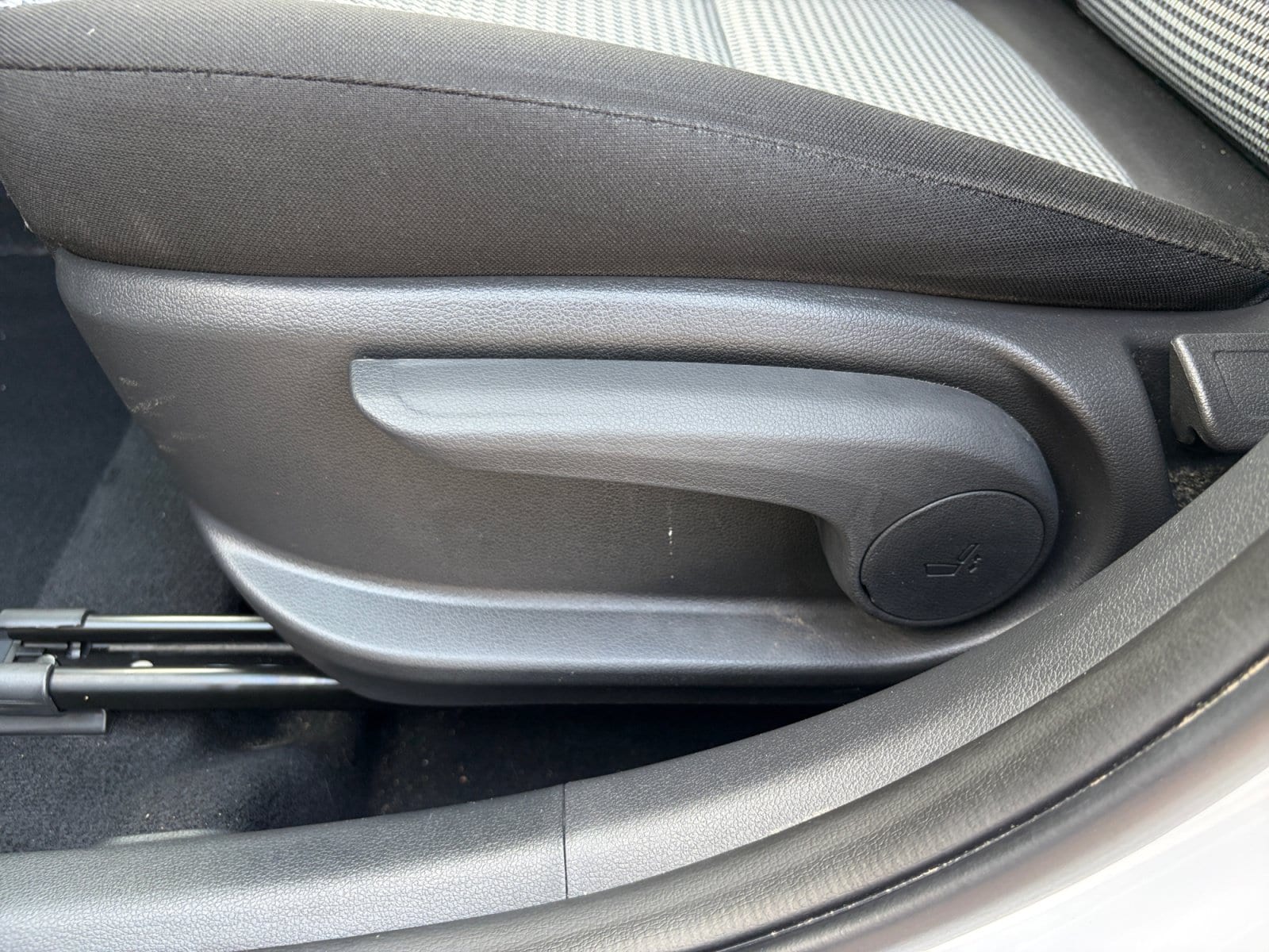 2023 Hyundai Kona SE - Photo 15