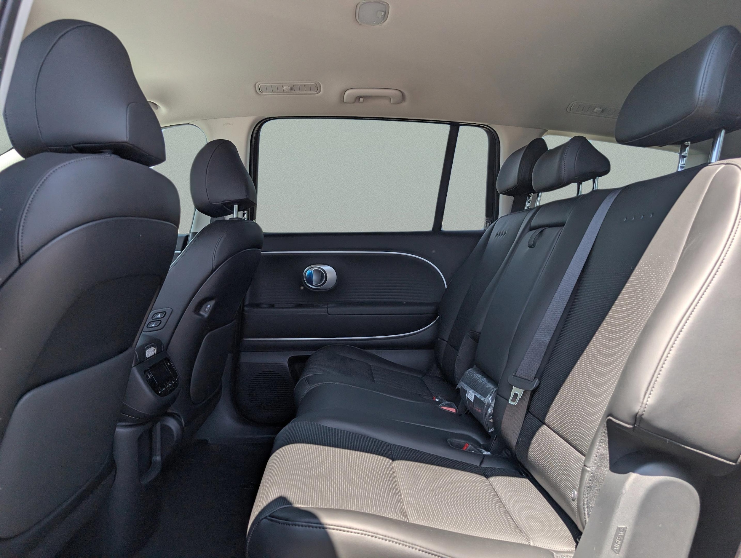 2026 Hyundai IONIQ 9 SEL - Photo 16