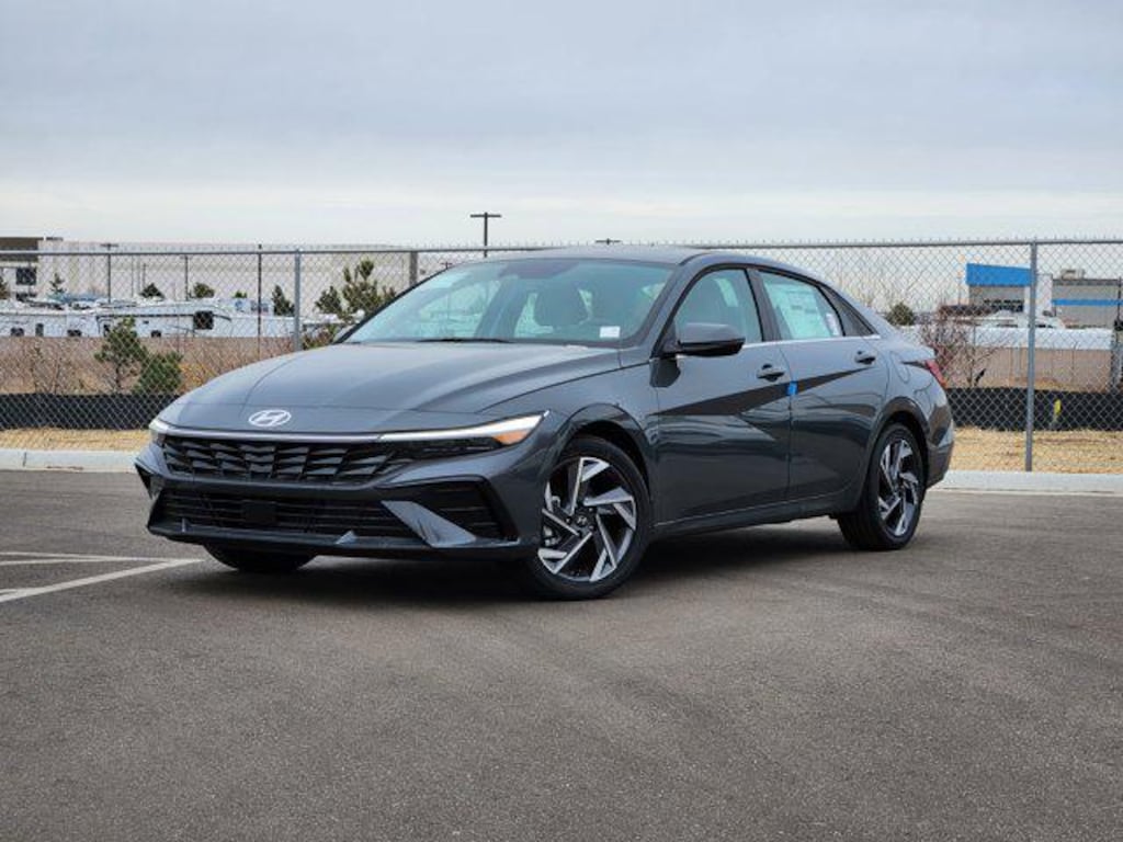 New 2026 Hyundai Elantra Limited Sedan