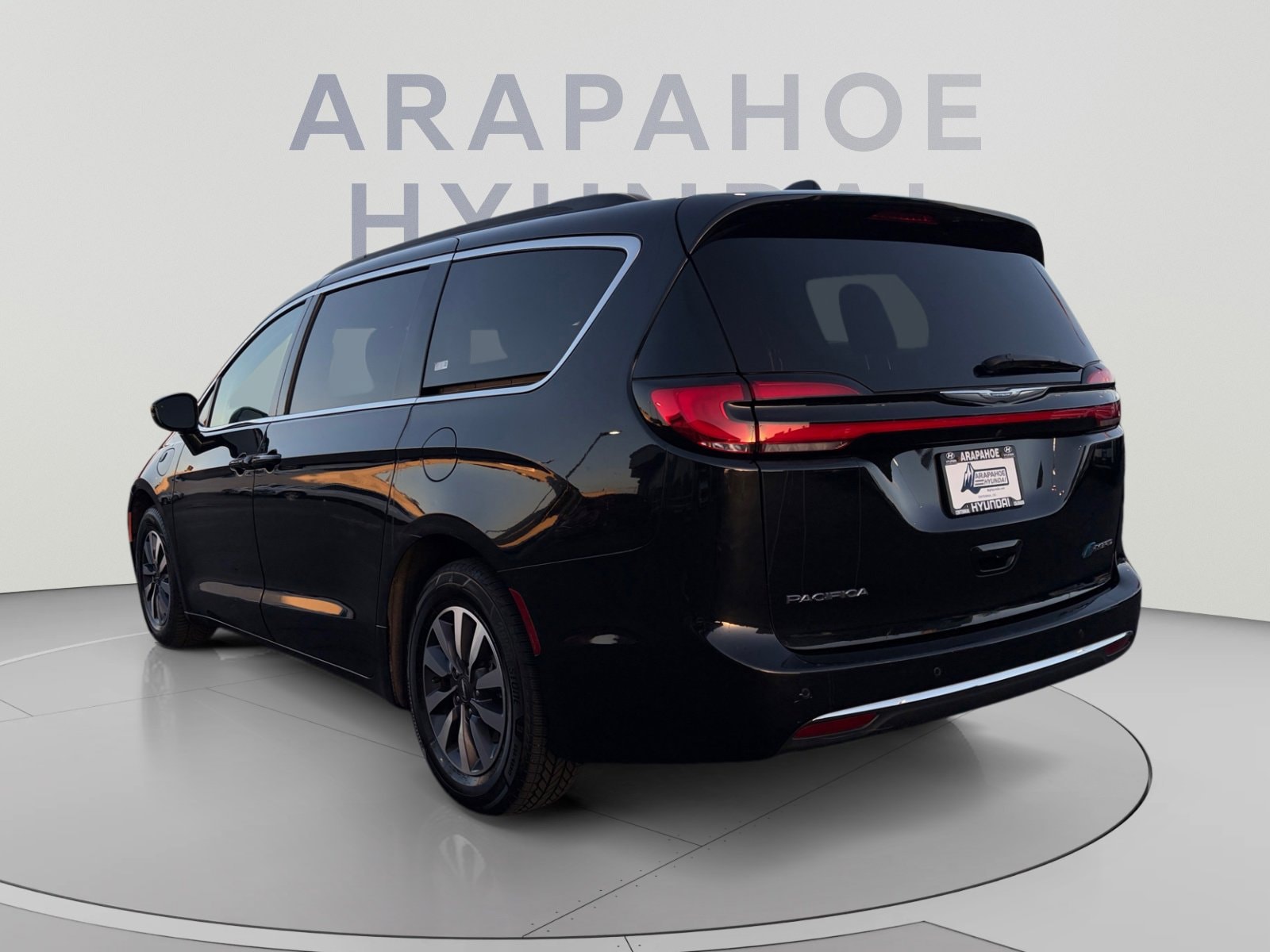 2021 Chrysler Pacifica Hybrid Touring - Photo 3