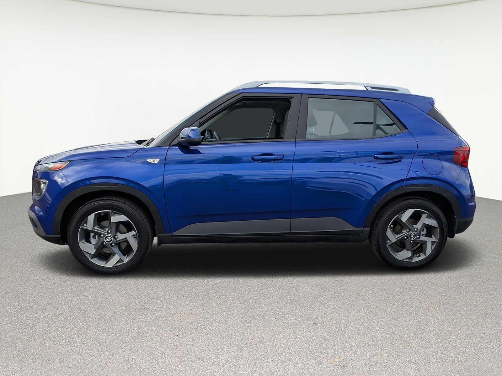 Certified 2024 Hyundai Venue SEL with VIN KMHRC8A31RU299568 for sale in Centennial, CO