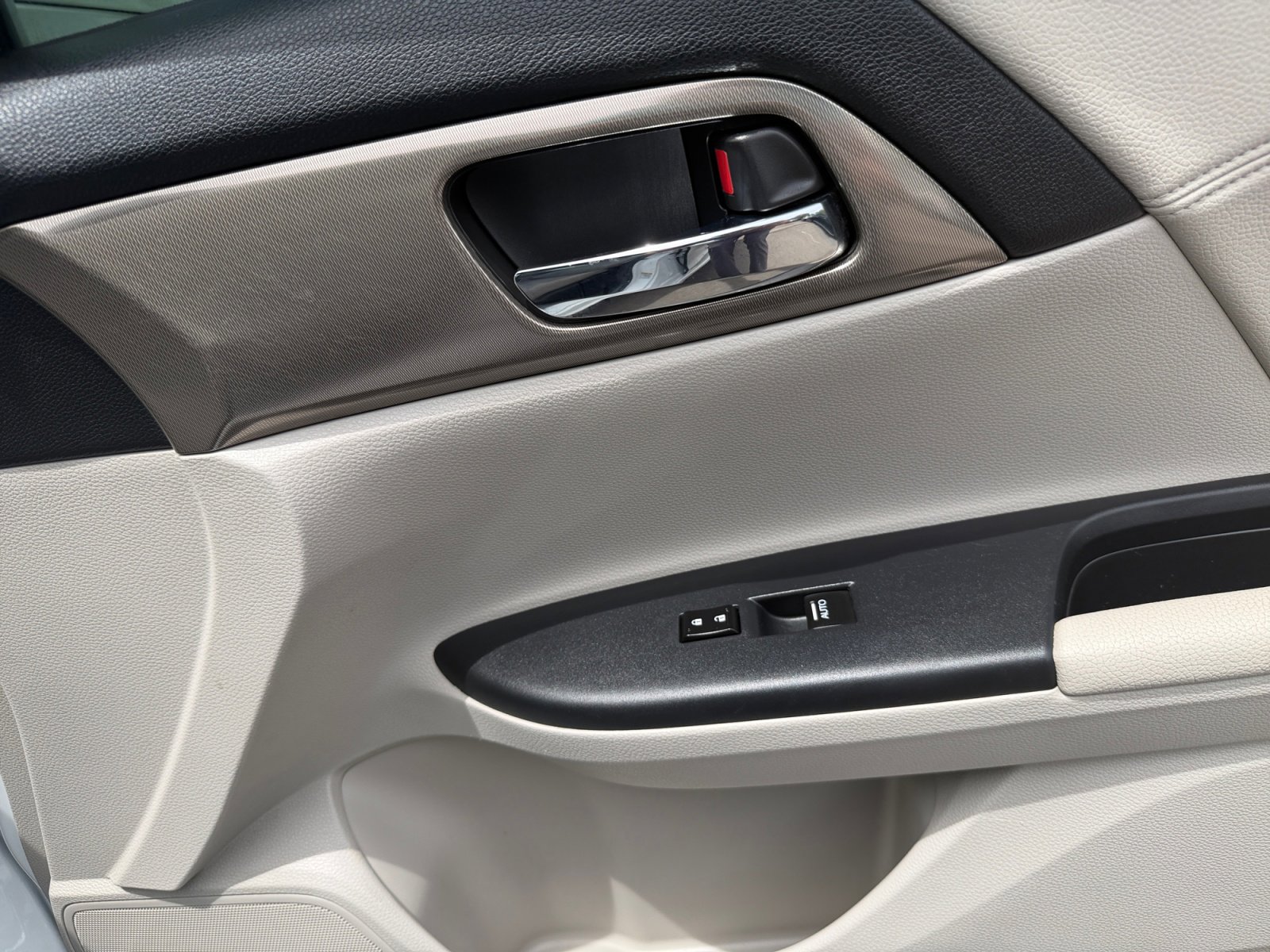 2014 Honda Accord Plug-In - Photo 16