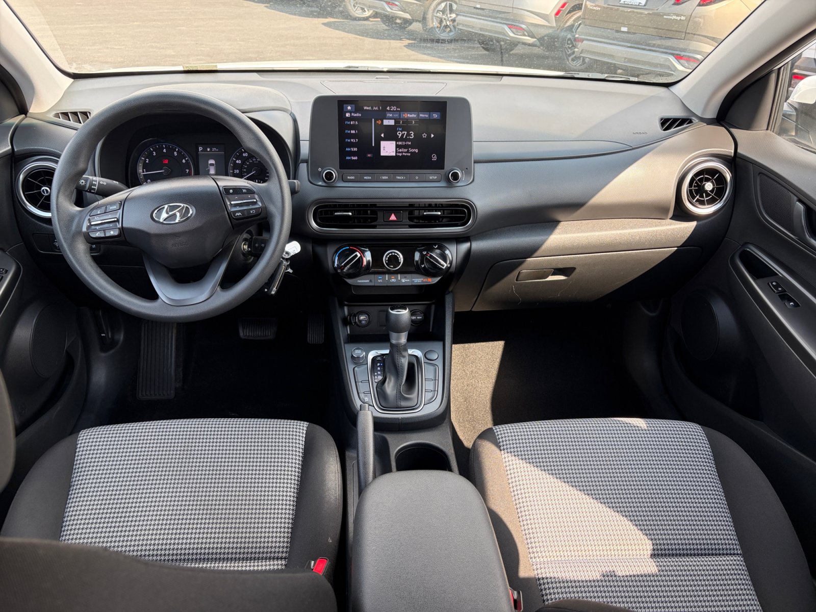 2023 Hyundai Kona SE - Photo 27