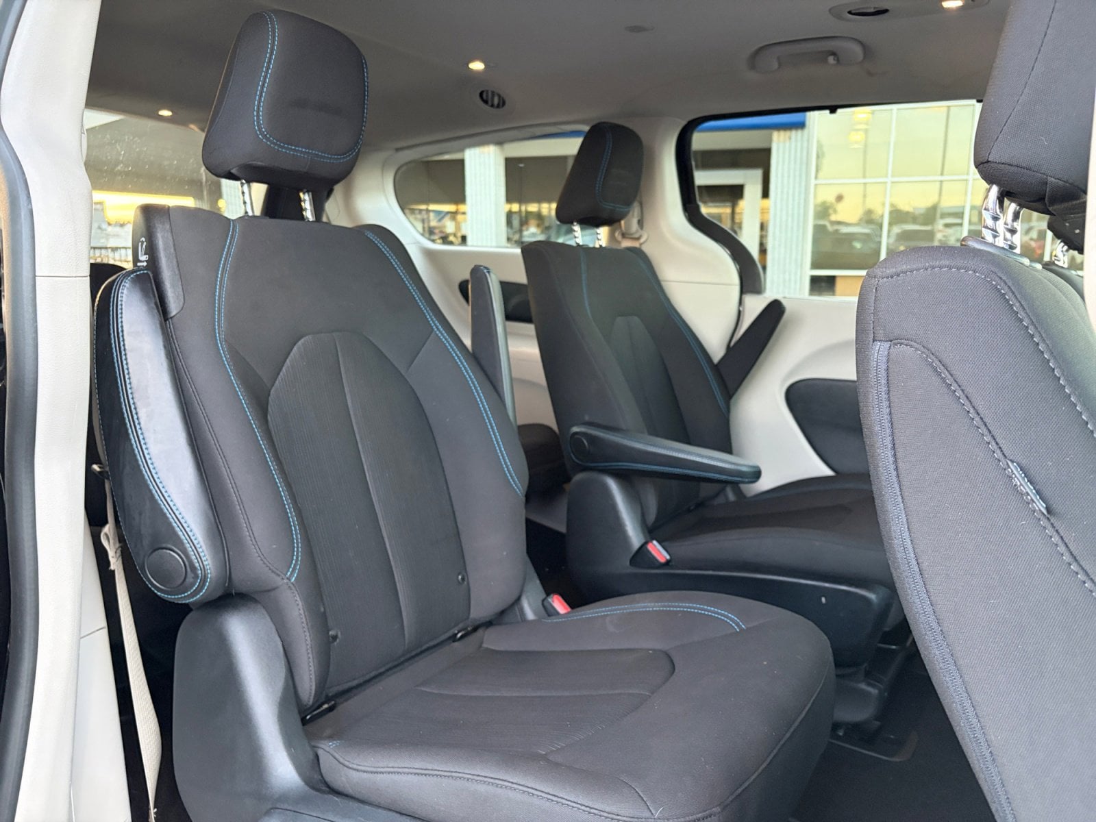 2021 Chrysler Pacifica Hybrid Touring - Photo 31