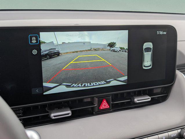 2025 Hyundai IONIQ 5 SEL - Photo 28