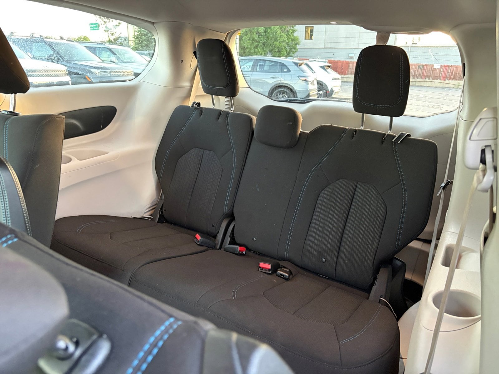 2021 Chrysler Pacifica Hybrid Touring - Photo 28