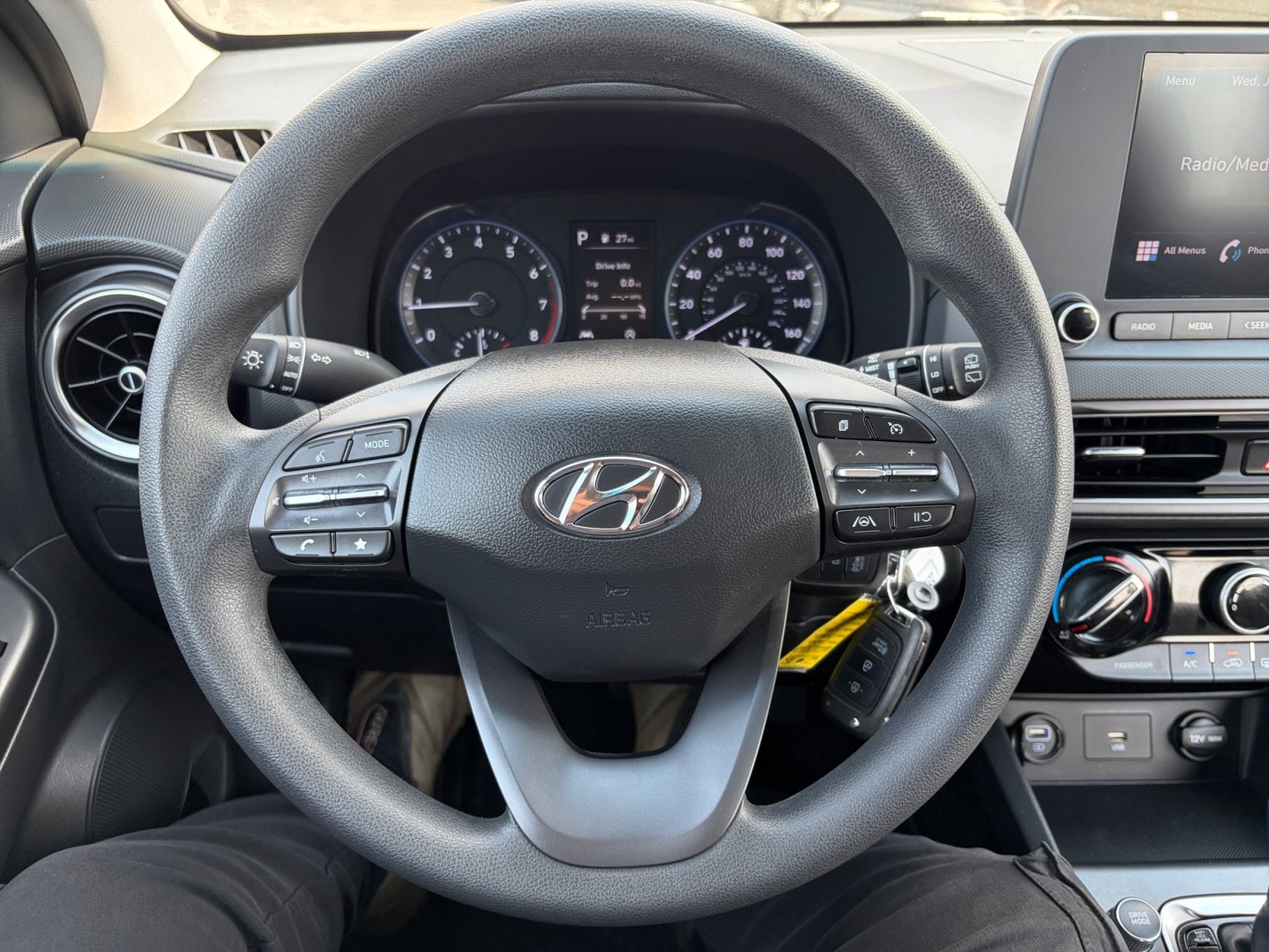 2023 Hyundai Kona SE - Photo 20