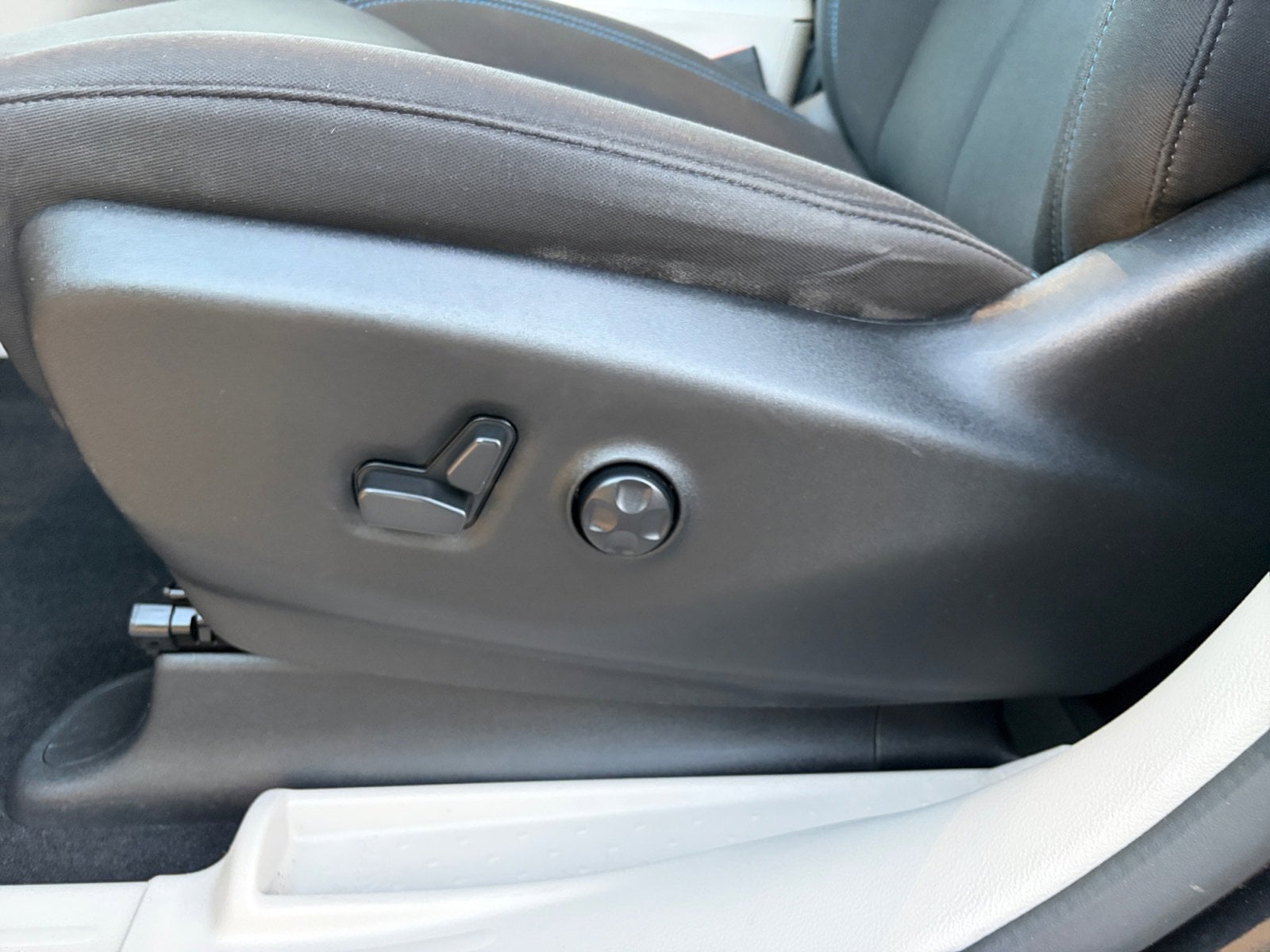 2021 Chrysler Pacifica Hybrid Touring - Photo 15