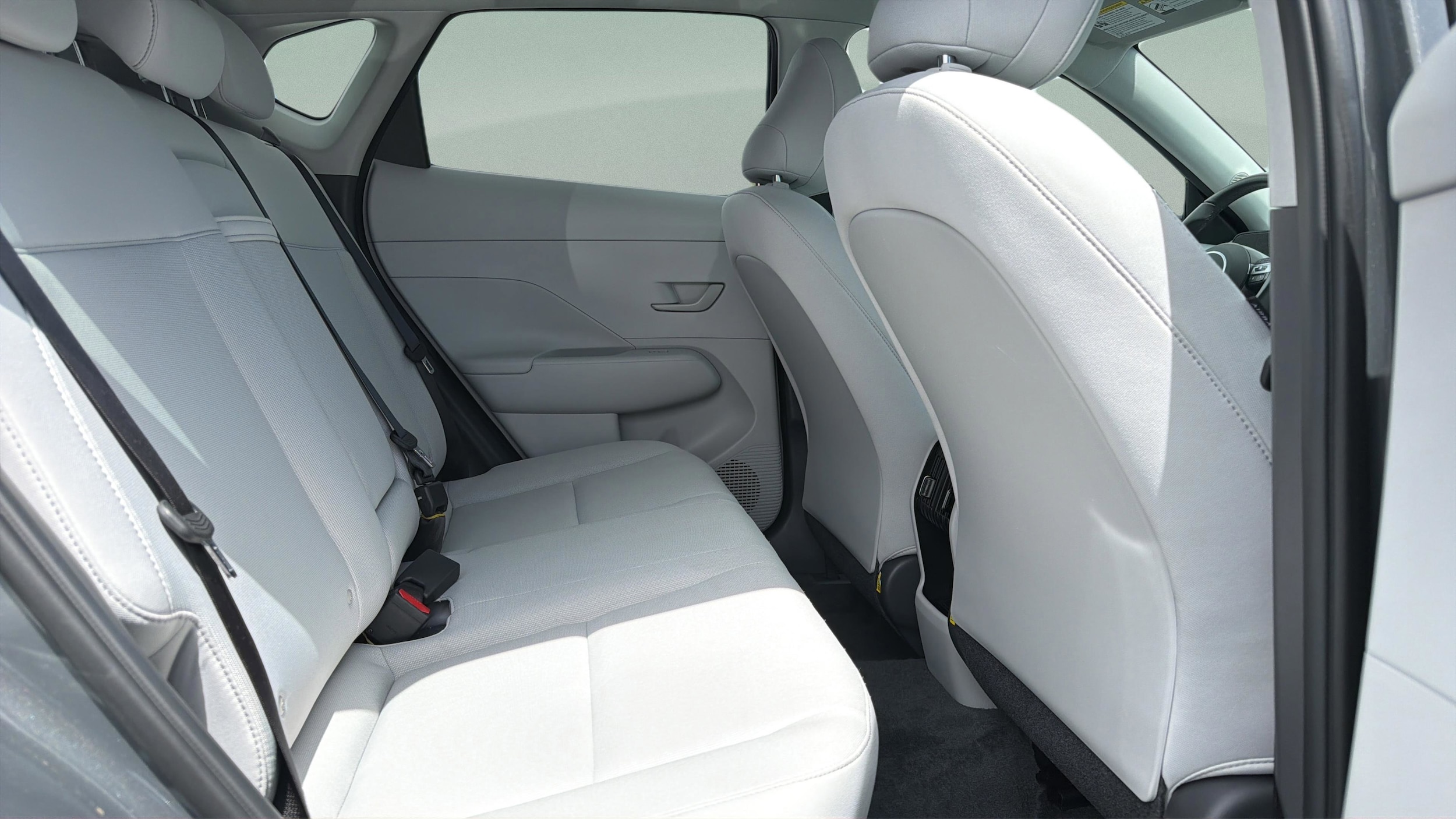 2025 Hyundai Kona SEL Convenience - Photo 22