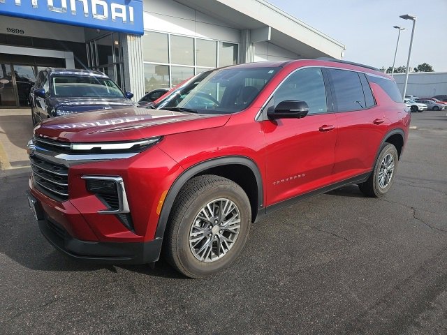 2024 Chevrolet Traverse 2LT's photo