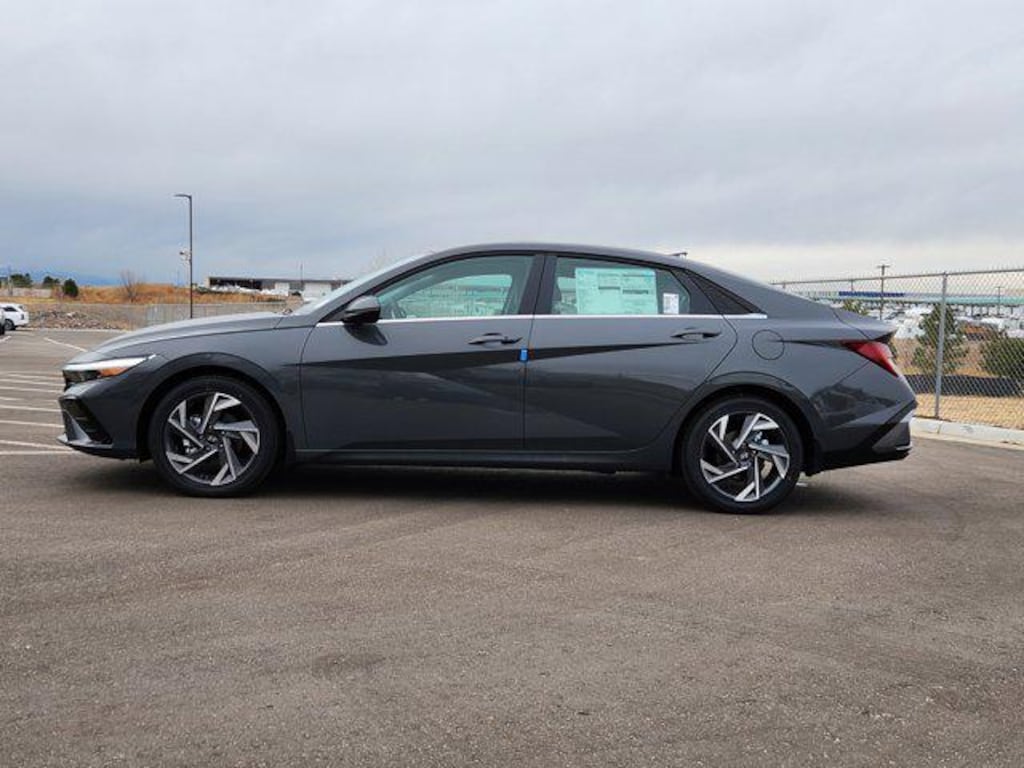 New 2026 Hyundai Elantra Limited Sedan