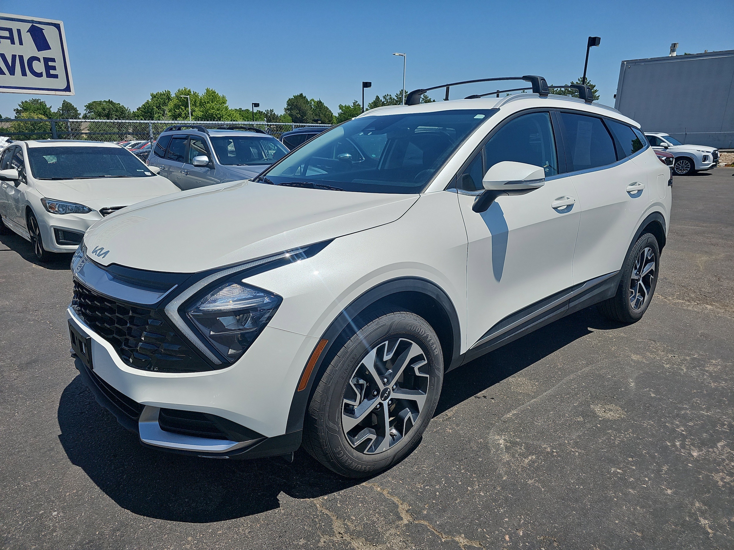 Used 2023 Kia Sportage EX Hybrid with VIN KNDPVCAG0P7043493 for sale in Centennial, CO