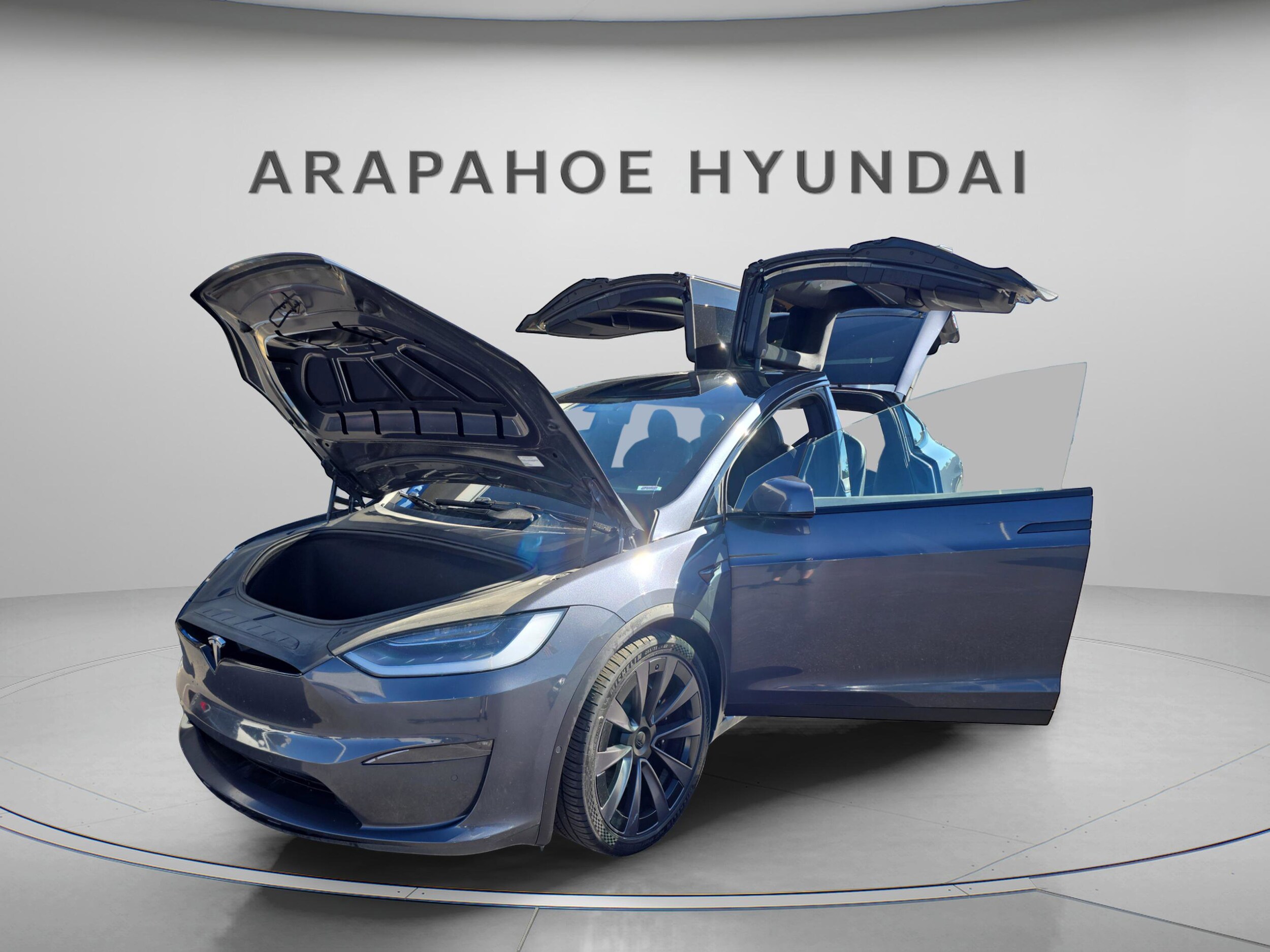 2022 Tesla Model X Plaid photo 2