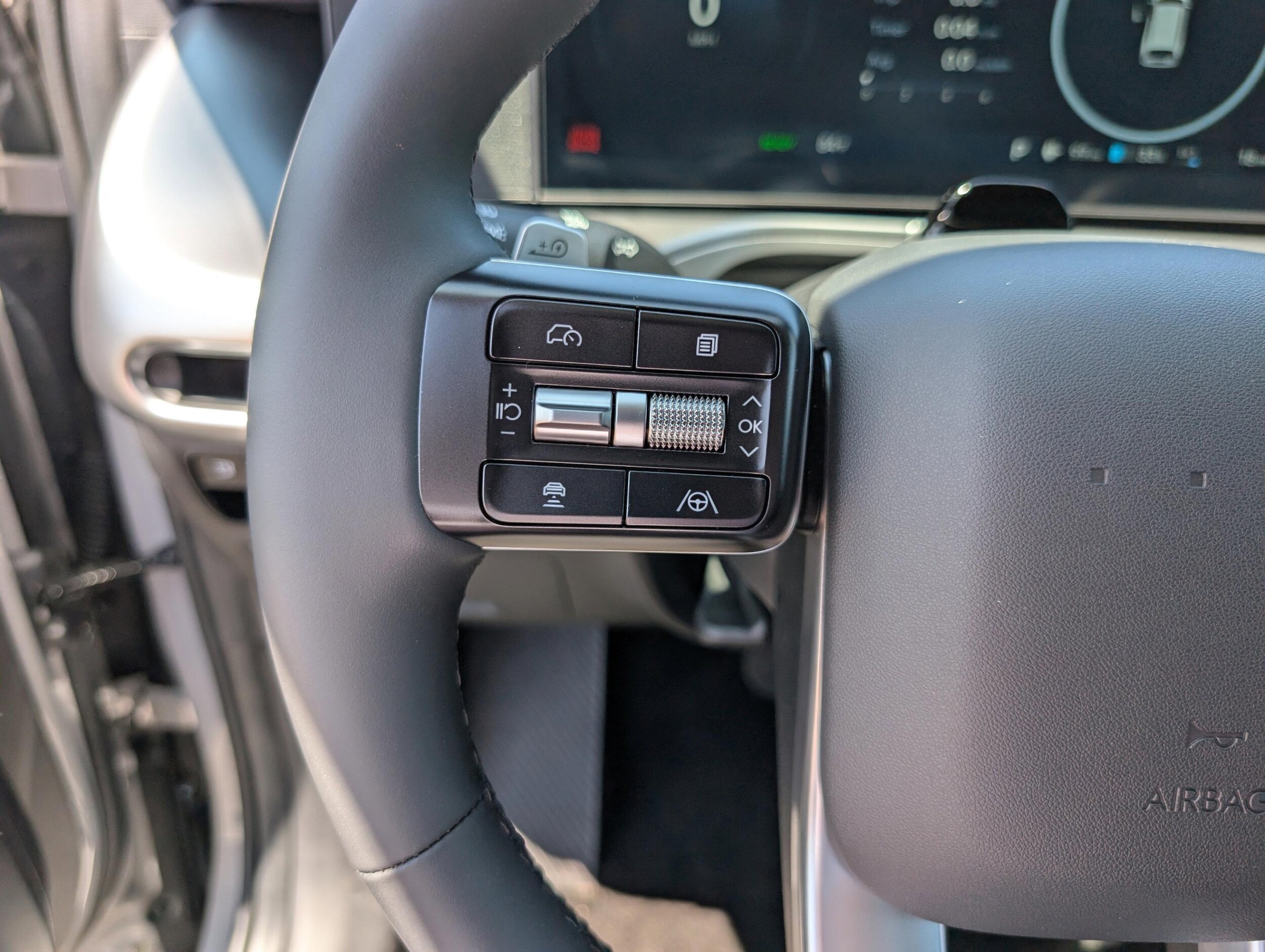 2026 Hyundai IONIQ 9 SE - Photo 25